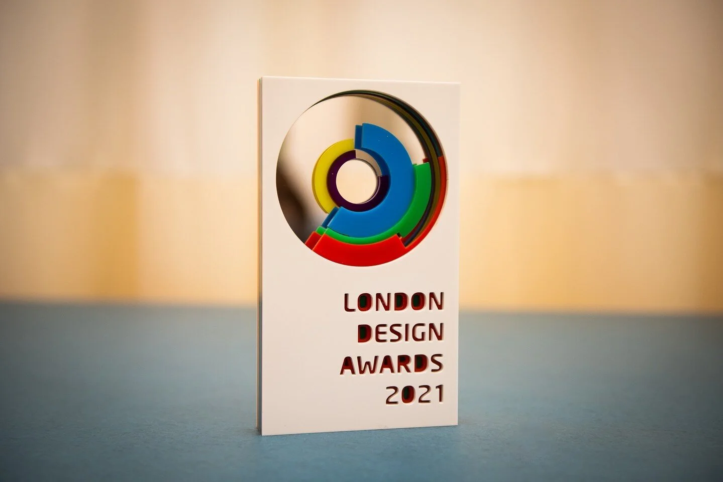 A nice way to finish up 2021.  Gold at the @drivenxdesign London awards for our V-Gallery collaboration with @gilesmiller and @grind
http://ow.ly/z4pW50HhnG3