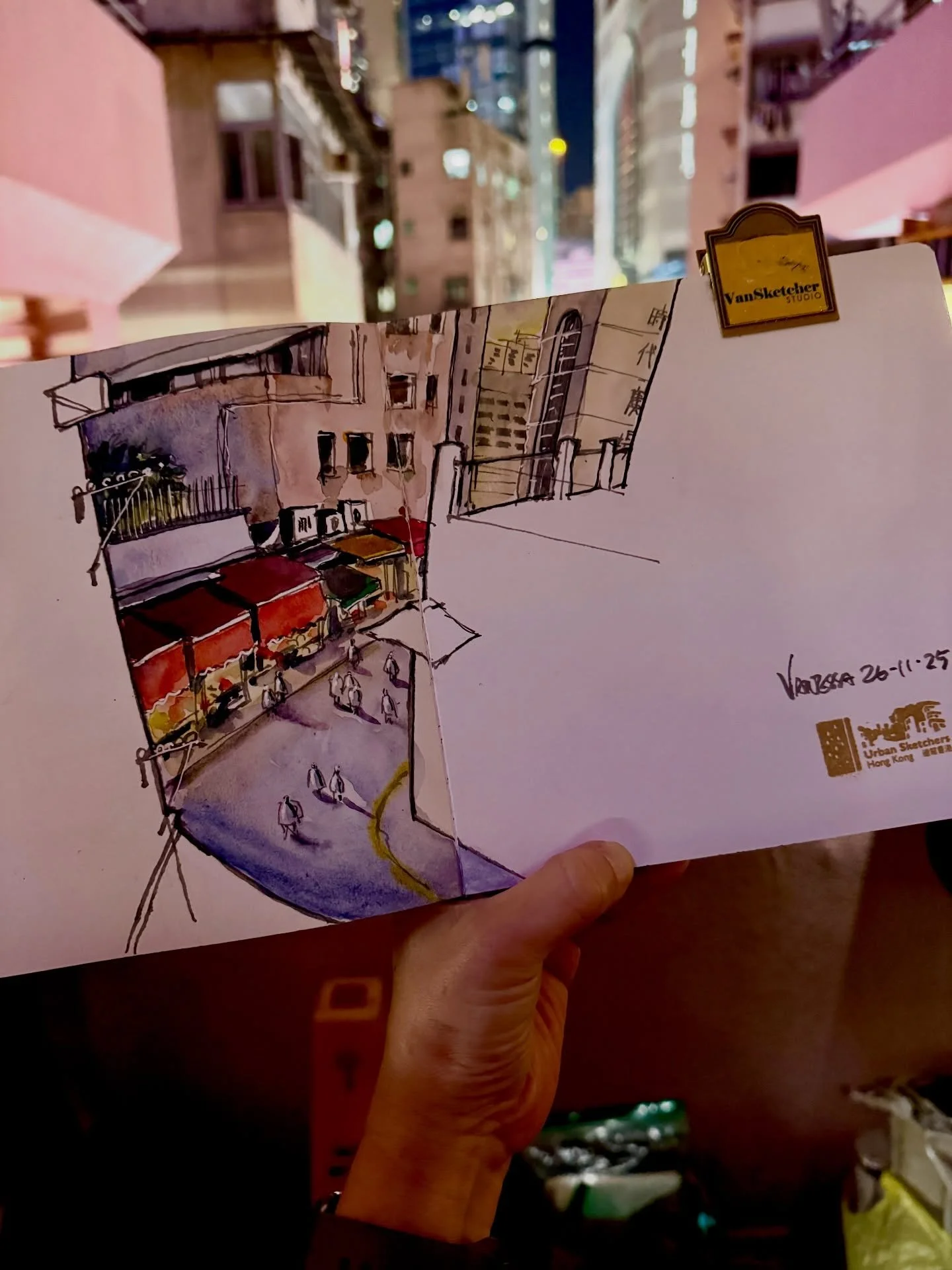 Sketching from day till dusk with my sketching friends from Hong Kong, Korea, Malaysia and Shanghai!! This is the third sketch of the day.