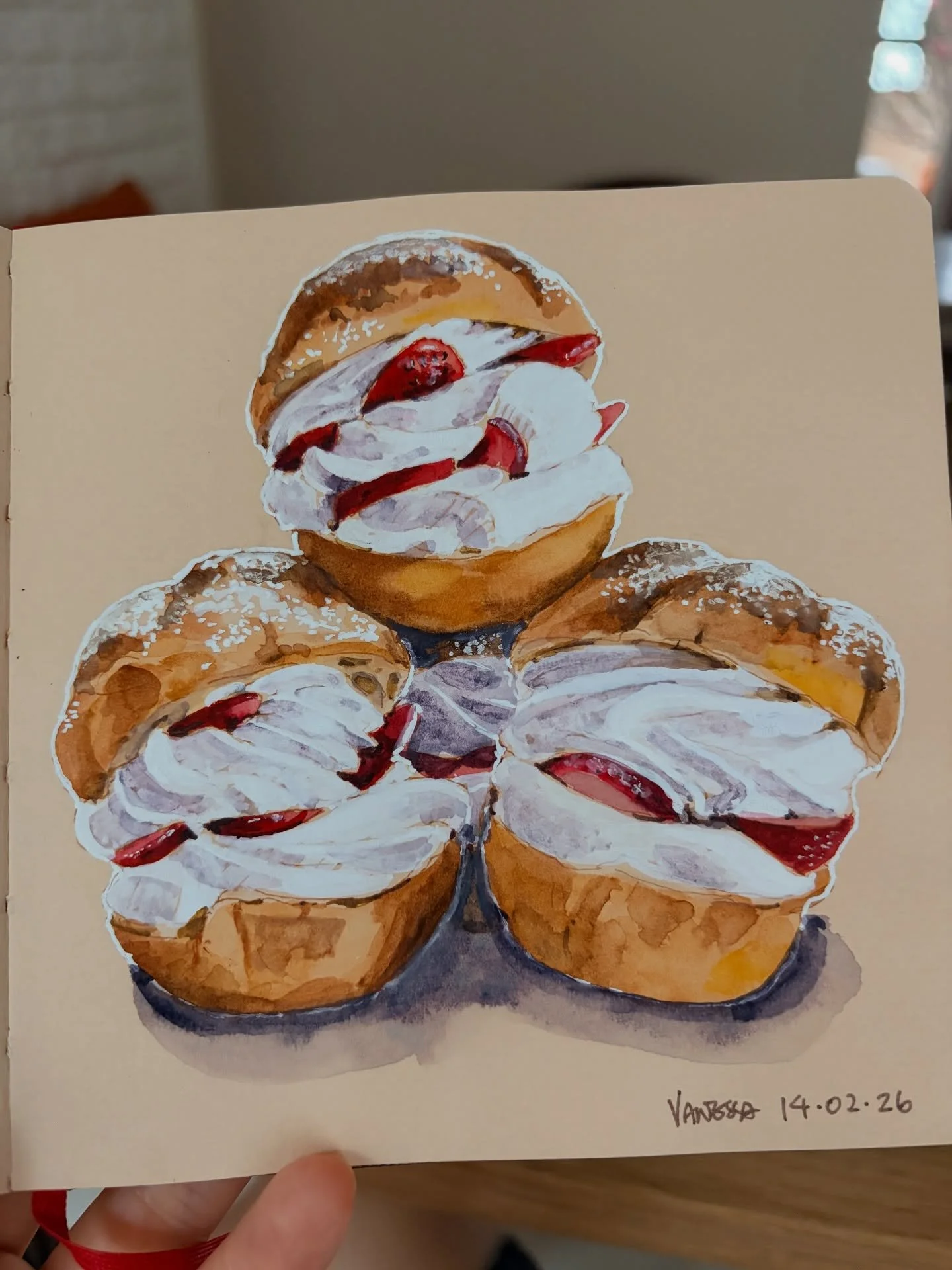 Have a great weekend!!
Cream puff - practice on toned watercolour paper.

@hahnemuehle_global #watercolour #foodillustrations #creampuff