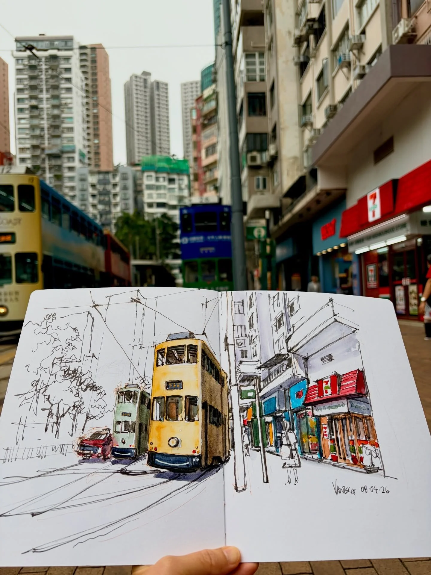 45 years ago, the first 7-Eleven in Hong Kong opened right here in Happy Valley, beside the tram terminus. We went there for our lunch sketch and to enjoy some classic 7-Eleven lunch at this very spot&mdash;now nostalgically renovated with a retro lo