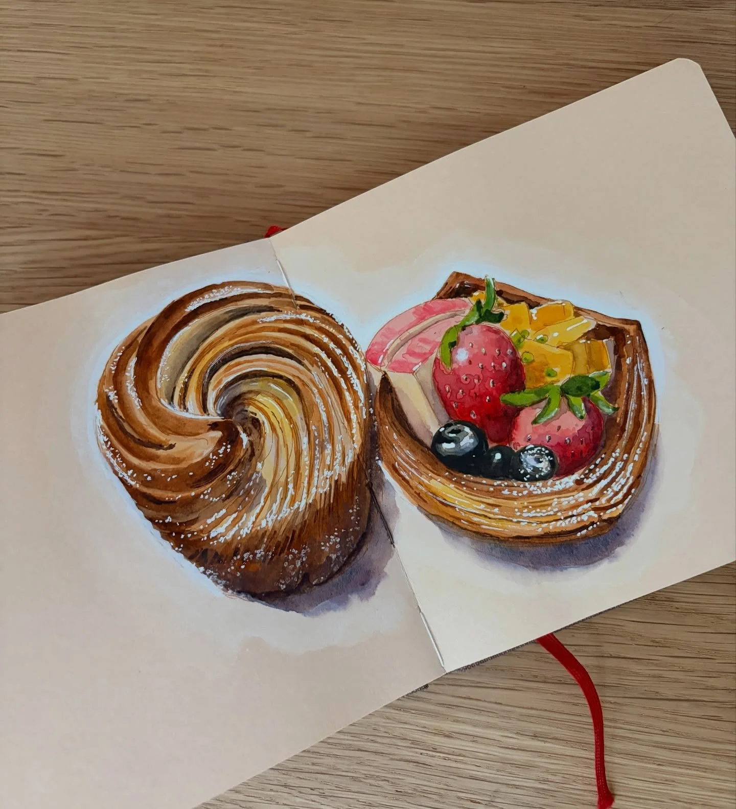 Exciting News!!!
🍞 Bake, Paint &amp; Taste workshop 🎨
A delightful crossover by @vansketcher x @hanapassion 💫

喺HanaKitchen五星級studio裡，由@hanapassion親自指導你造型焗出屬於自己嘅手工pastries；再由@vansketcher教你以水彩畫出你嘅美味製成品🎨✨。

四個半鐘嘅工作坊裡，你可以一邊享用精緻下午茶☕️，一邊體驗烘焙＋繪畫嘅雙重樂趣。
