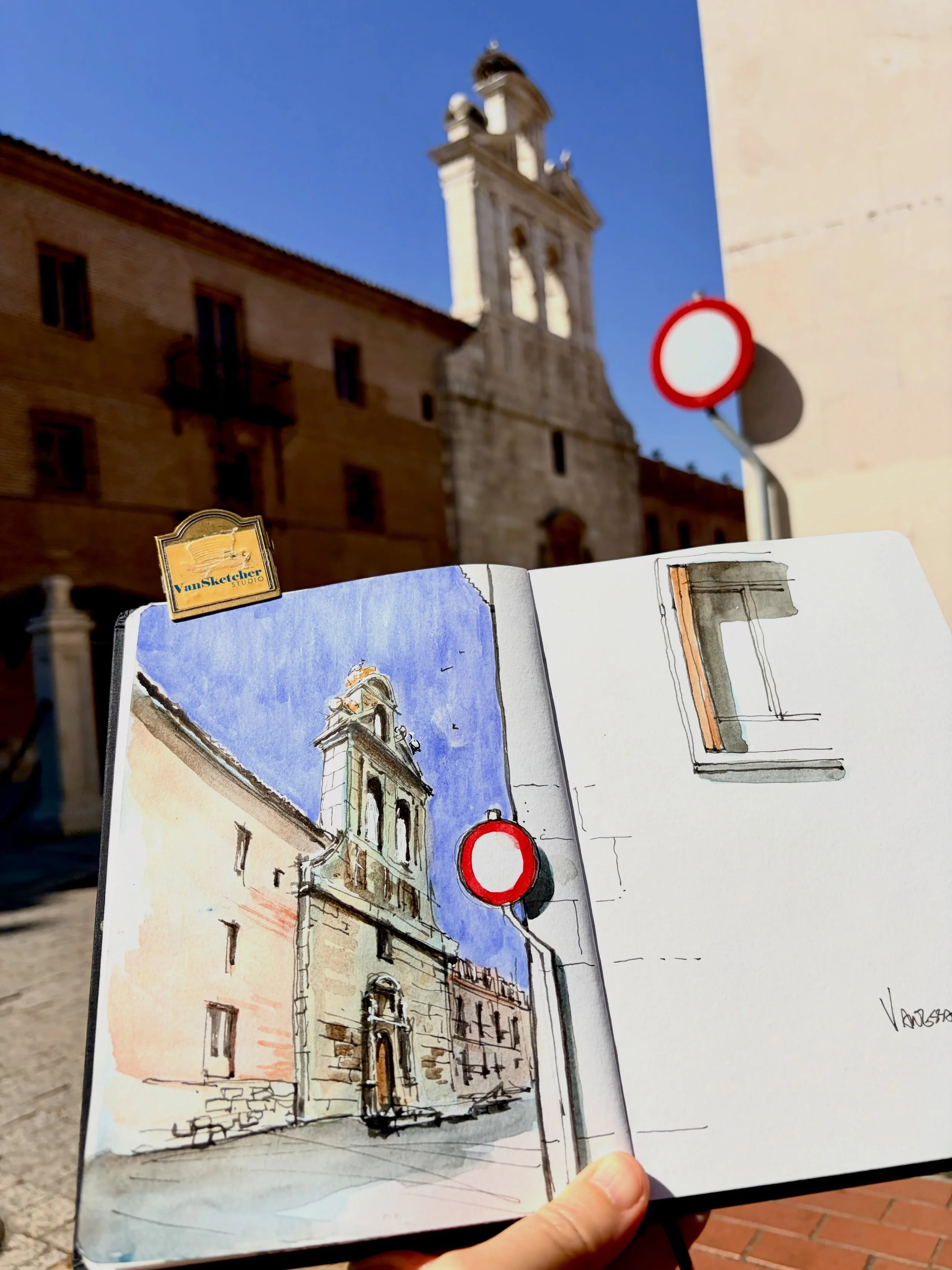 I&rsquo;ve been so behind in posting my sketches of this trip. This sketch was the first few I did, and actually there are more to come. So far I&rsquo;ve had a great time in Spain, I promise I&rsquo;ll catch up on my post. 😅. Stay tuned. 

@urbansk