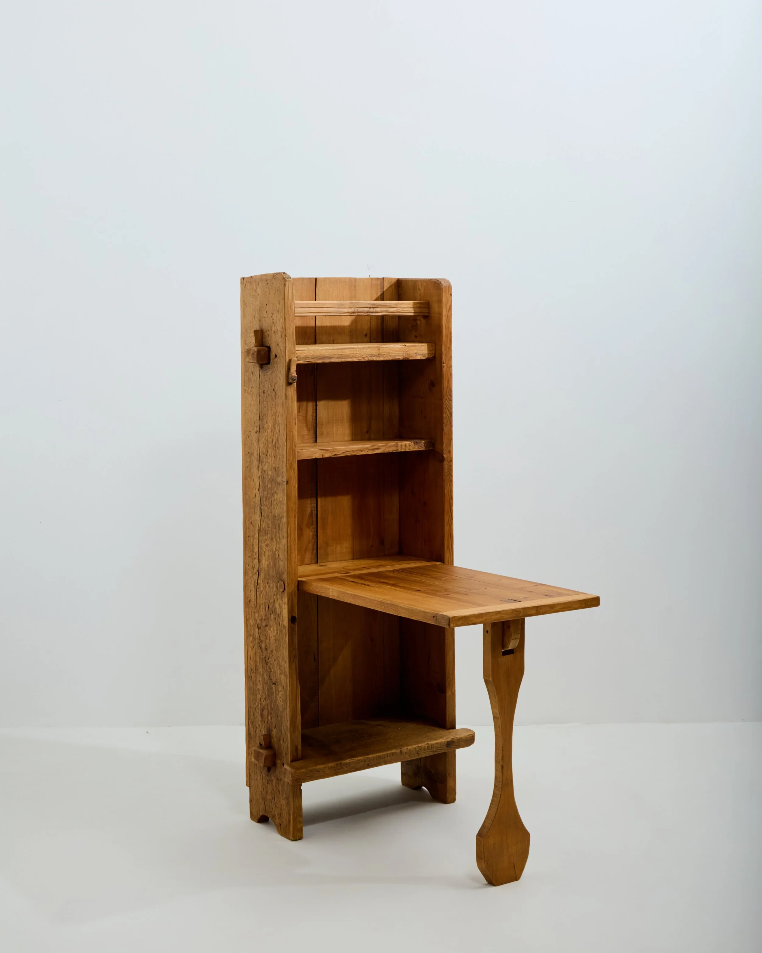 MOUNTAIN SHELVES / TABLE