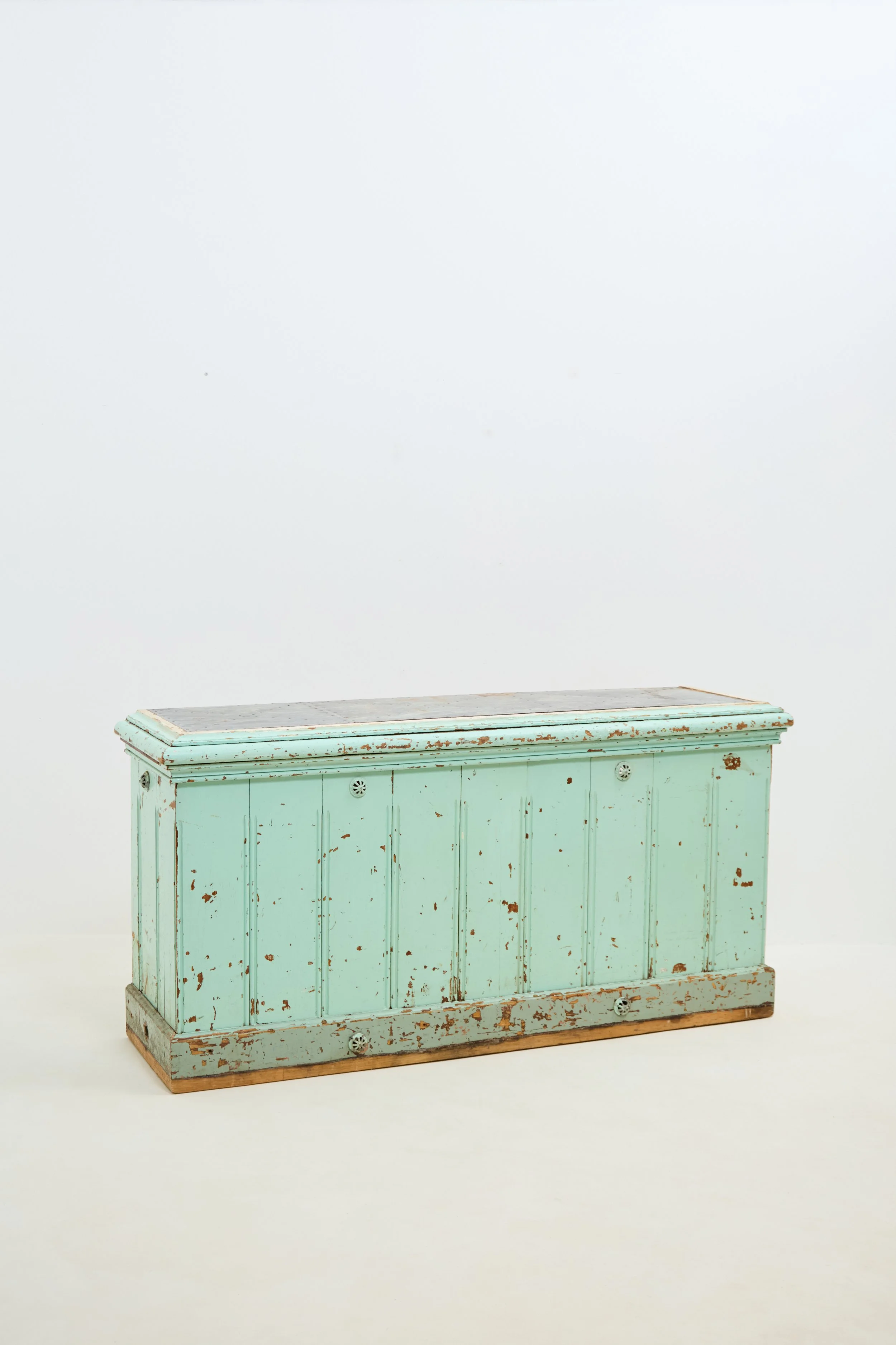 C1920 BELGIAN BAR