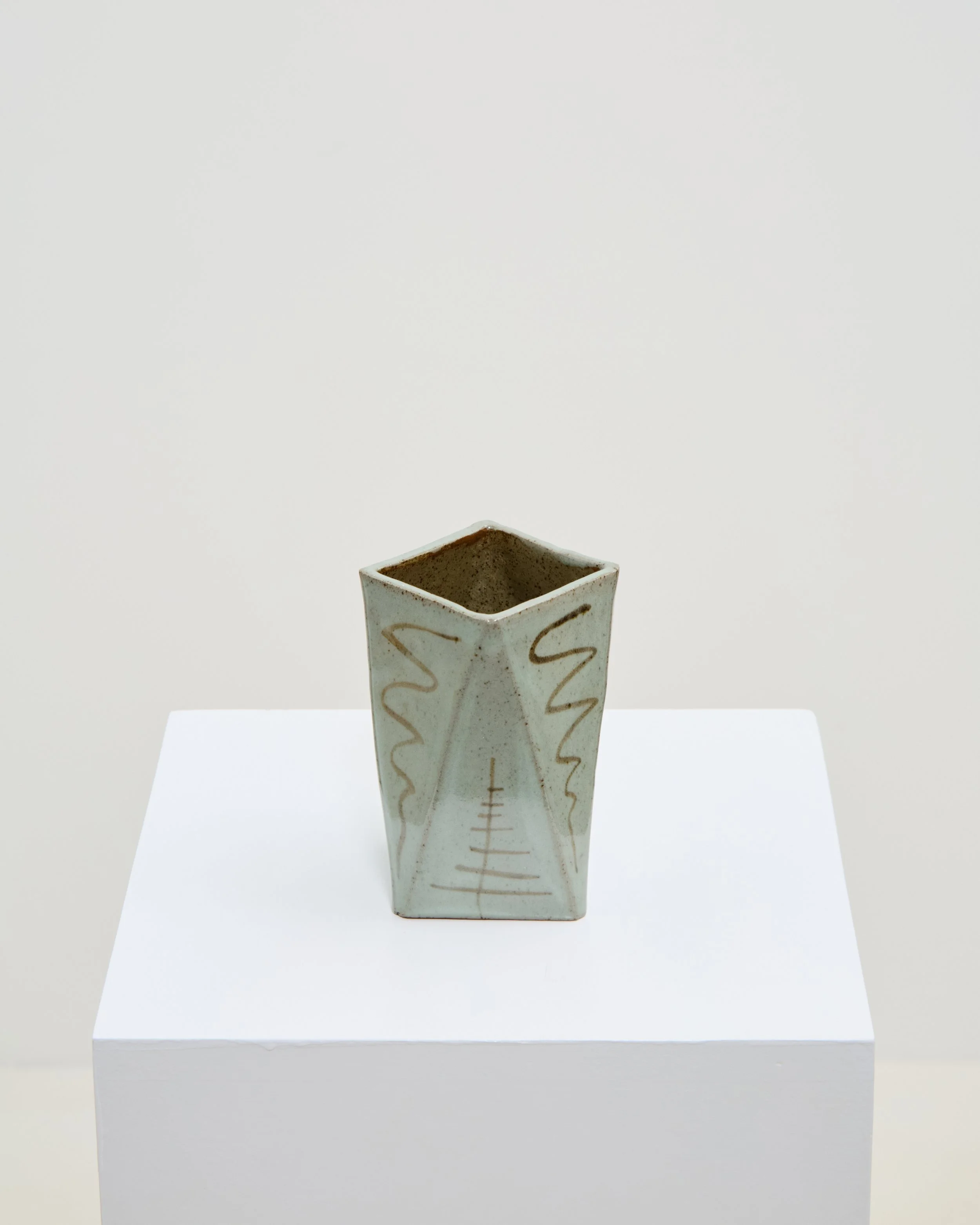 SWEET GEOMETRIC POT