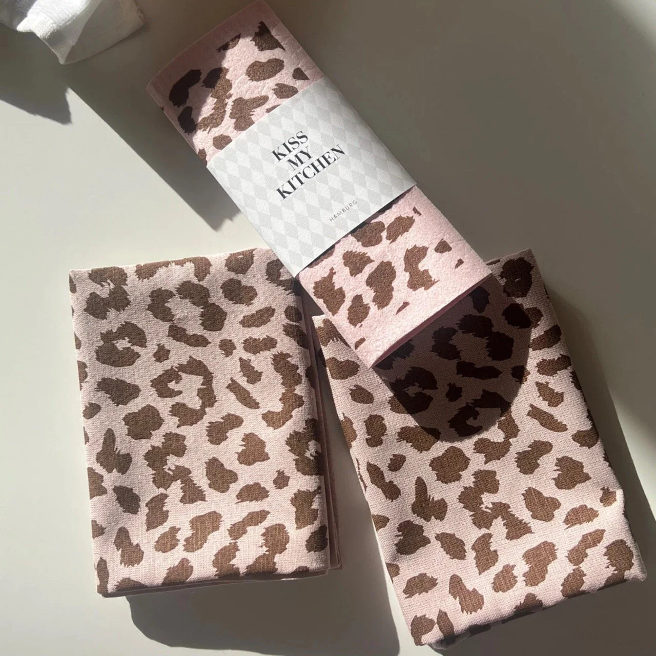 Kiss my kitchen Geschirrtuch LEO Rose Braun Baumwolle Leinen.jpeg