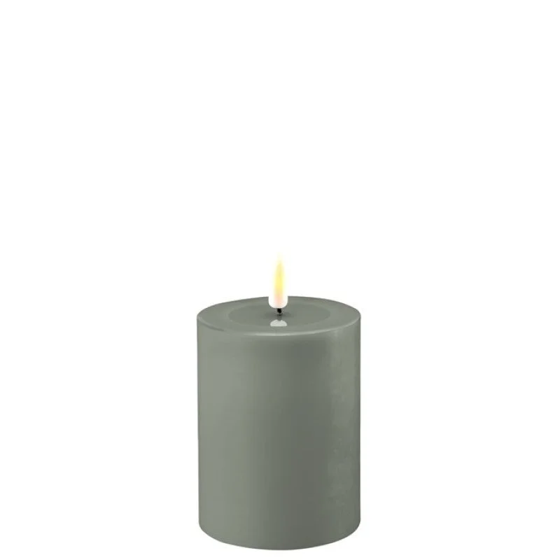 DELUXEHOMEART LED-Kerze 7,5 cm | 10 cm (salbei)