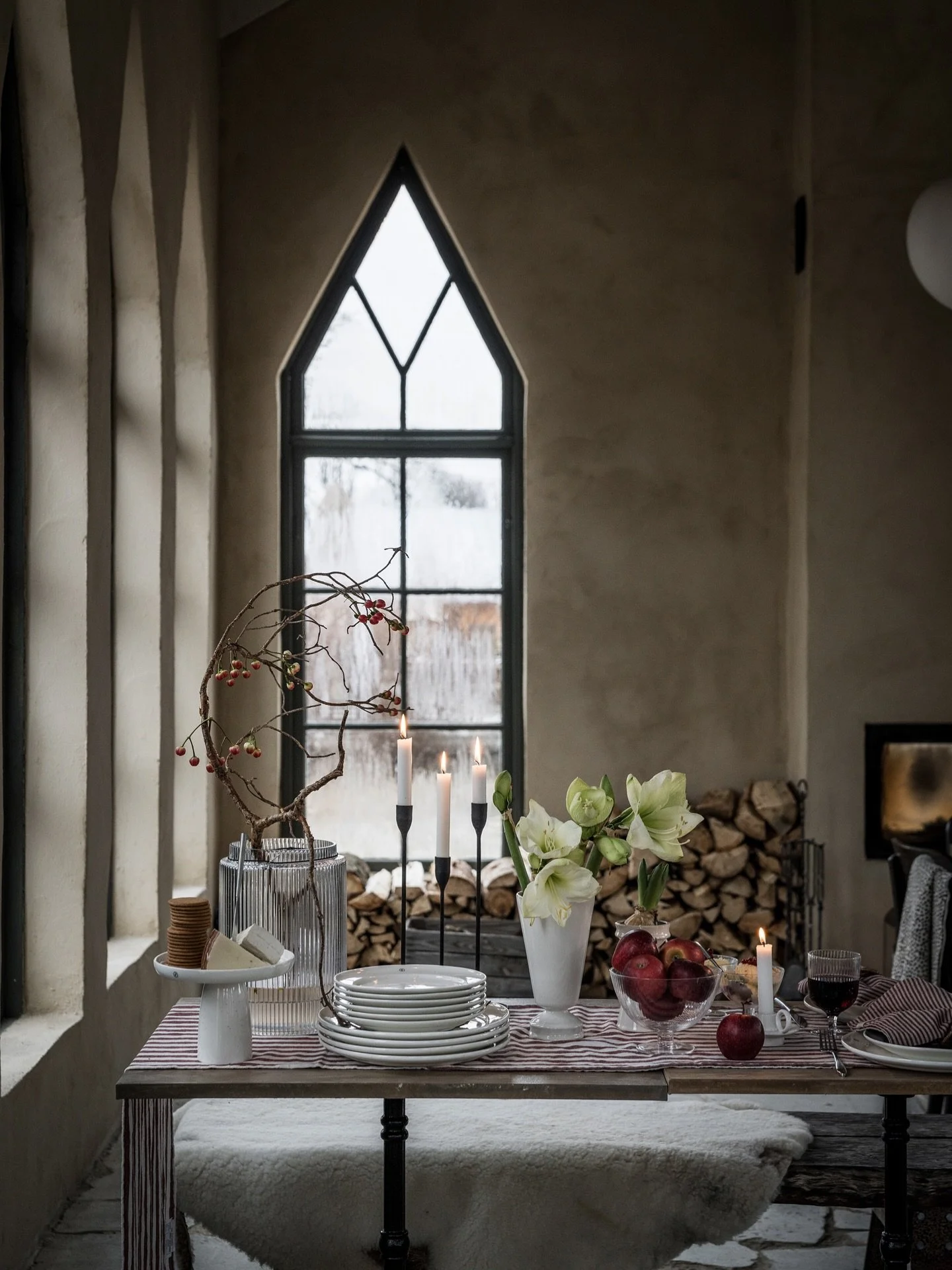 ✨ zauberhafte Weihnachten ✨

Kerzenlicht, sch&ouml;ne Momente und ein Tisch voller Liebe.
So f&uuml;hlt sich Zuhause an &ndash; besonders jetzt. 🤍🎄

Ich w&uuml;nsche euch ein Weihnachtsfest voller W&auml;rme, Genuss und Herzenszeit.
Lasst es euch g