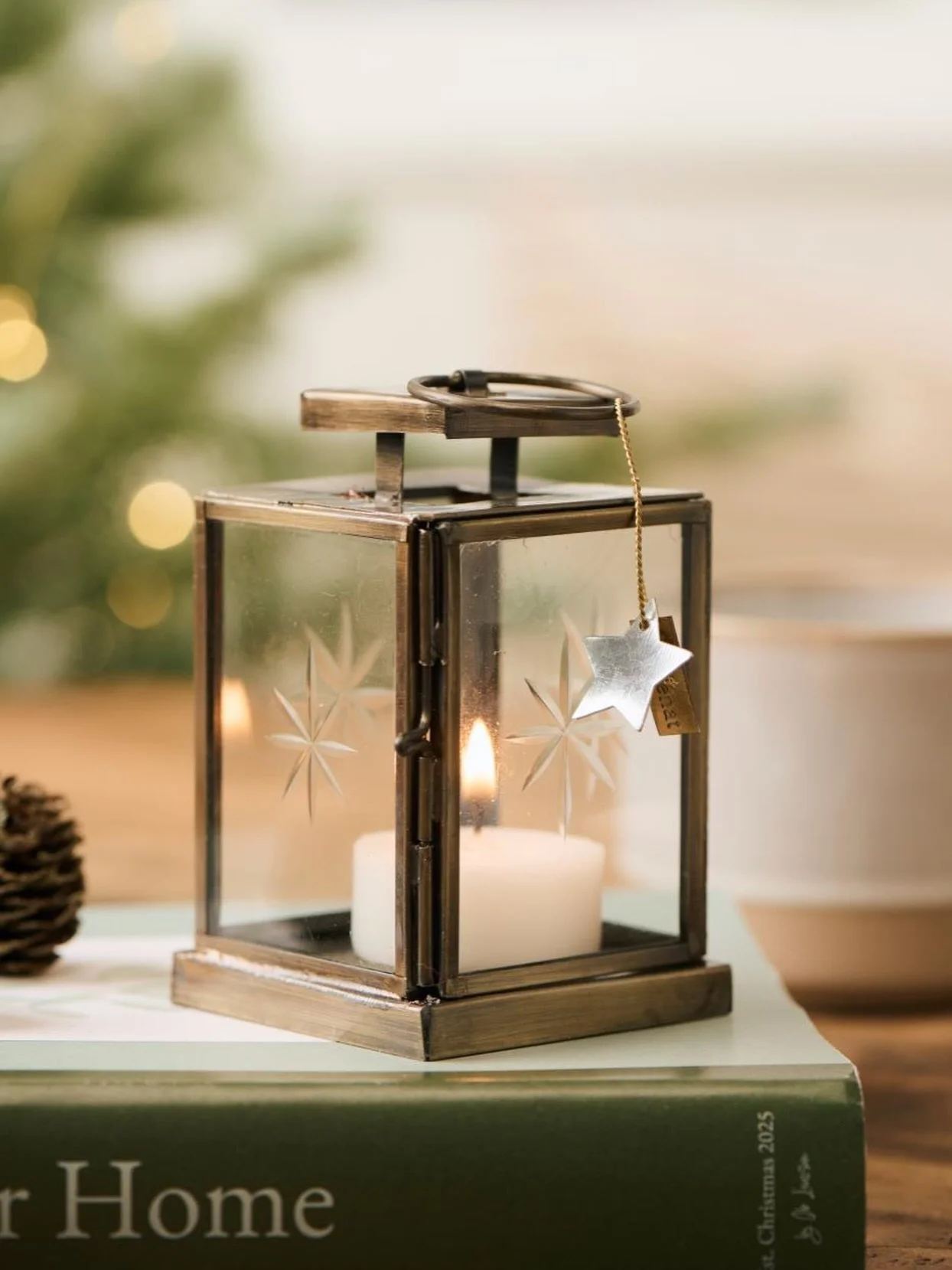 ✨ Zwischen Kerzenlicht und leisen W&uuml;nschen liegt ein neues Jahr &ndash; gef&uuml;llt mit Hoffnung, Liebe und herzenszucker. ✨

Kommt gut ins neue Jahr, habt einen sch&ouml;nen Abend.

Und ganz lieben Dank f&uuml;r eure zahlreichen Bestellungen i