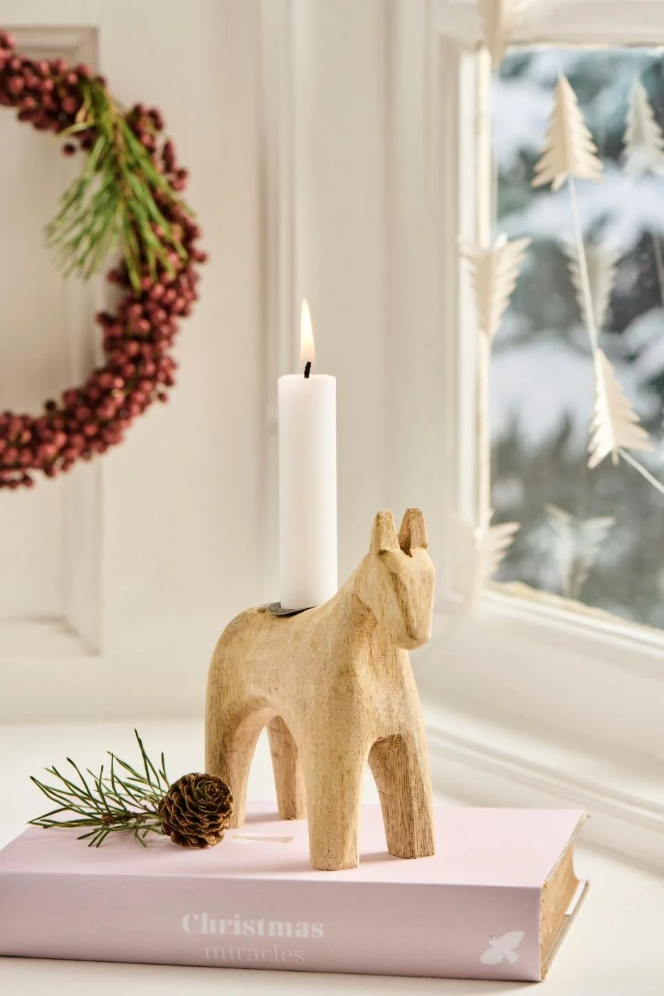 Ib Laursen Kerzenhalter Pferd aus Holz braun.jpg
