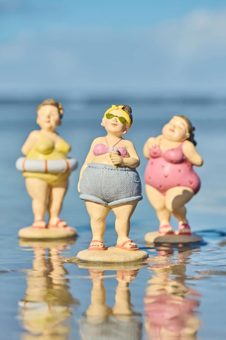 ib_laursen_damen_in_badekleidung_strandkoeniginnen_5.jpg