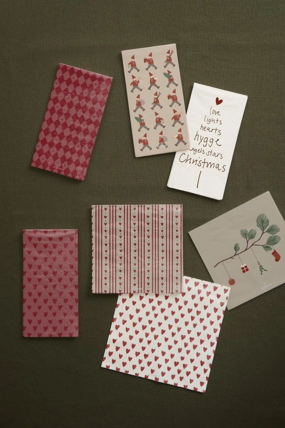 ib_laursen_papier_servietten_desert_rose_rote_herzen_e.jpg