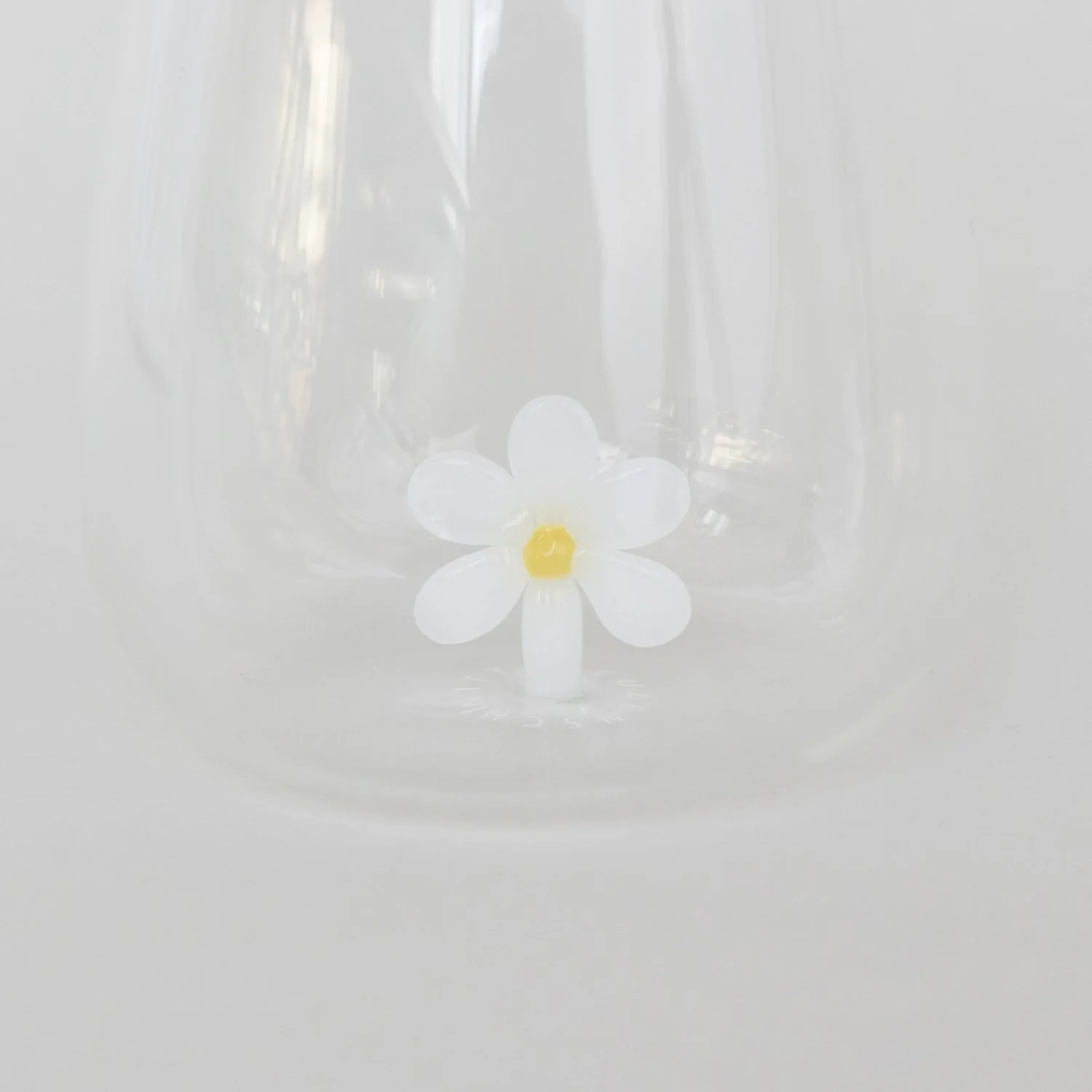 eulenschnitt_gl-221_trinkglas_daisyfigur_photocredits_eulenschnitt_7.jpg