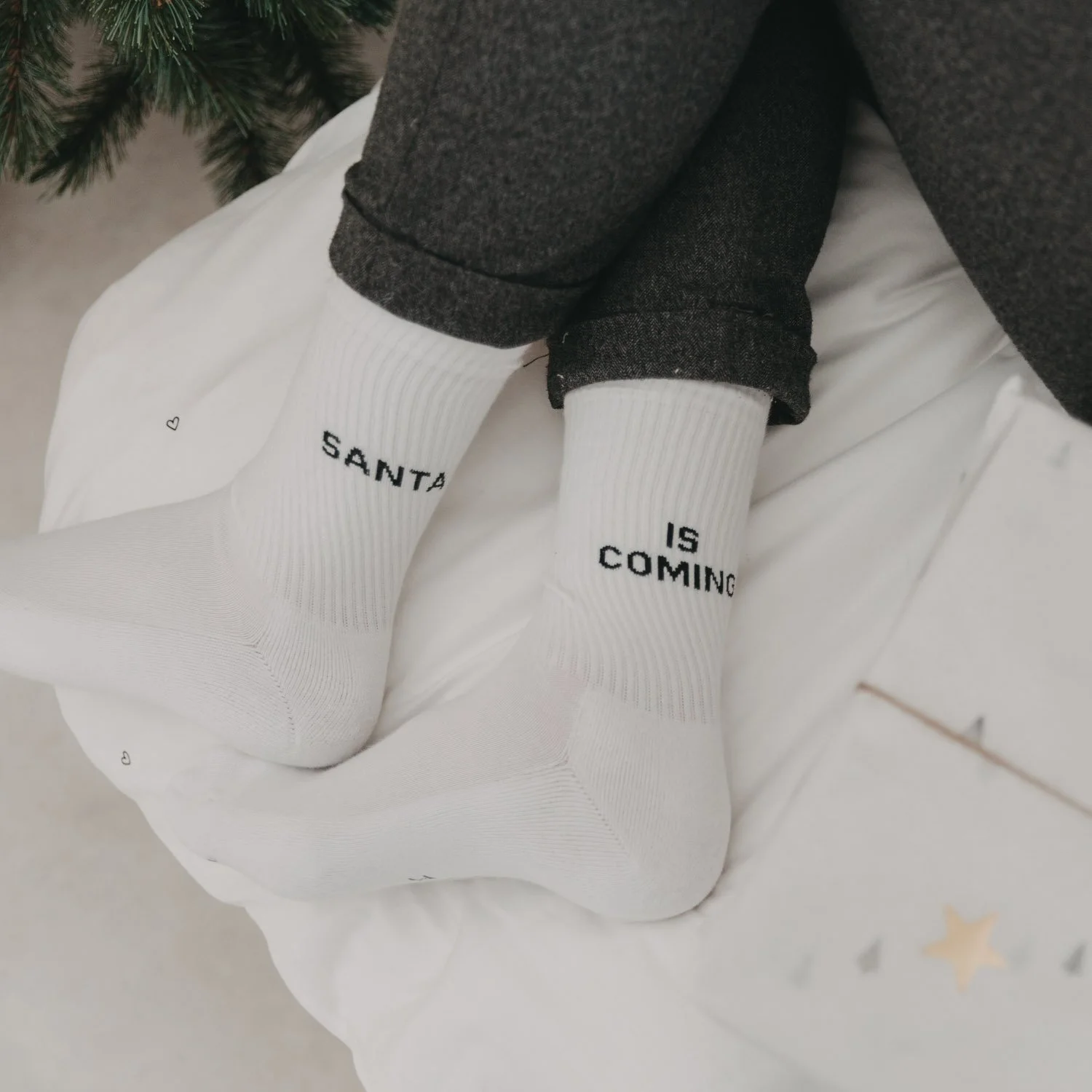 eulenschnitt_socken_weiss_santa_is_coming_santa_8.jpg