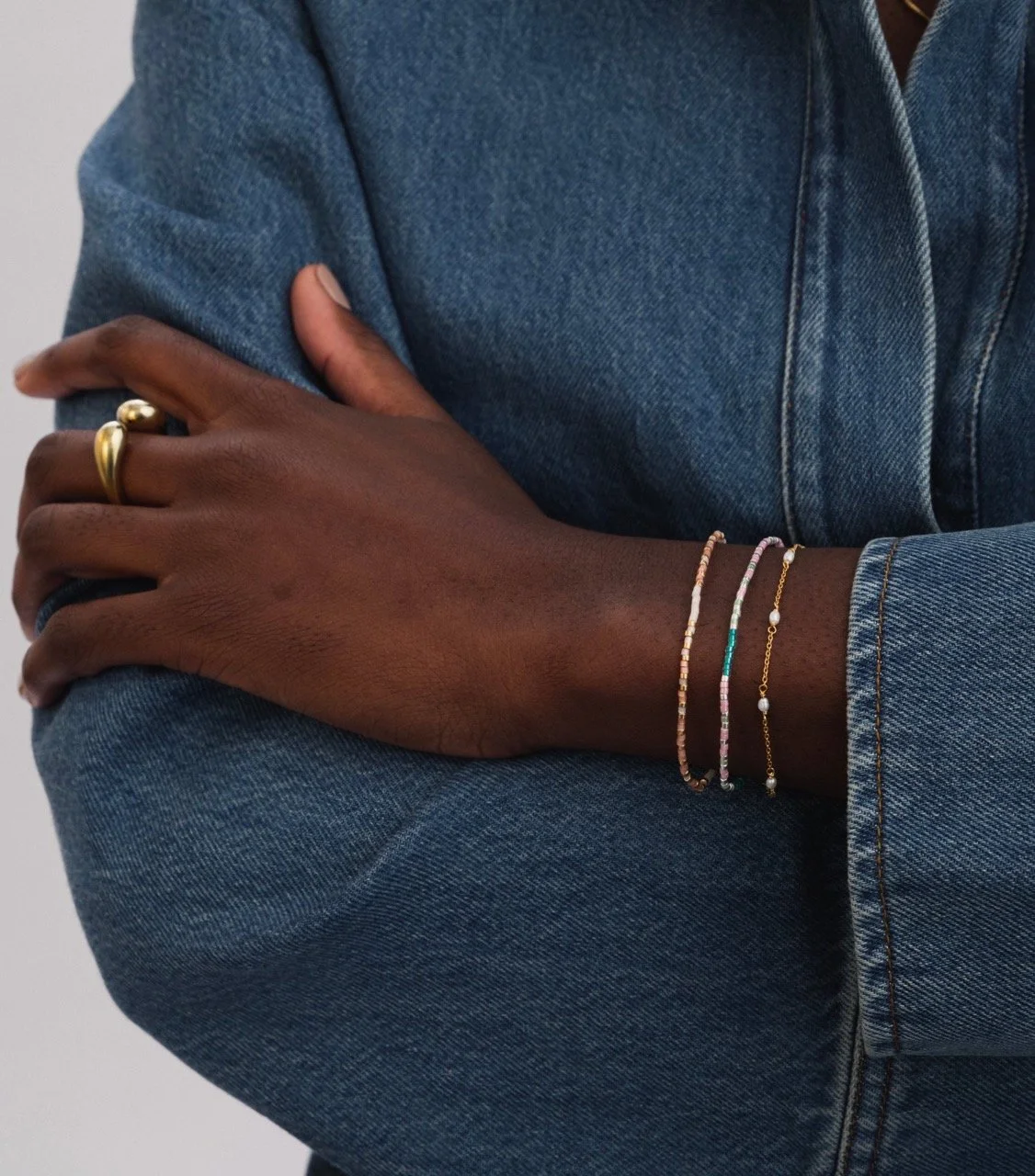 Syster P Armband Gold treasure-multi-pearl-bracelet-gold-original.jpeg