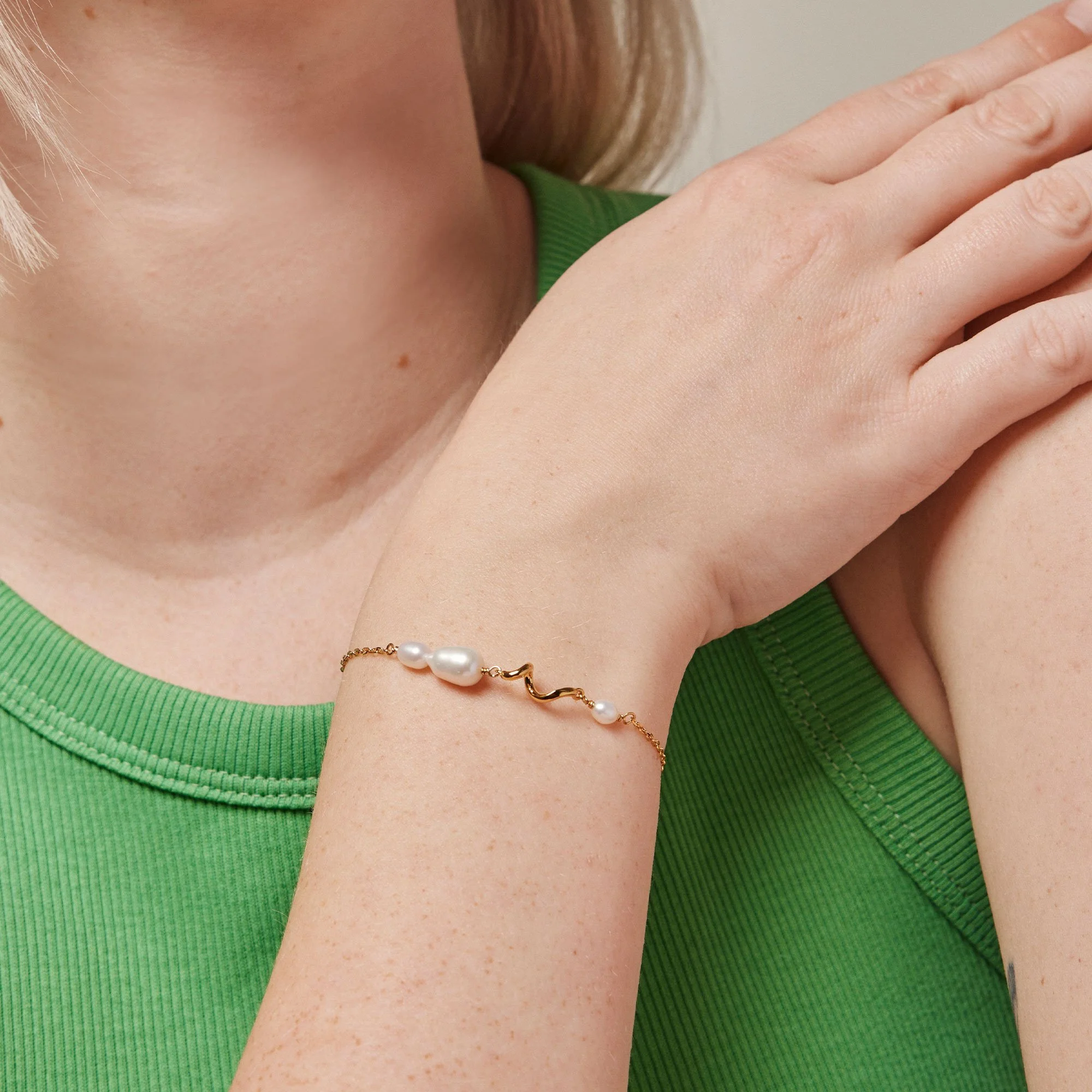 enamel_copenhagen_armband_Bracelet_Pearlie_Twist_Pearl_2.jpg