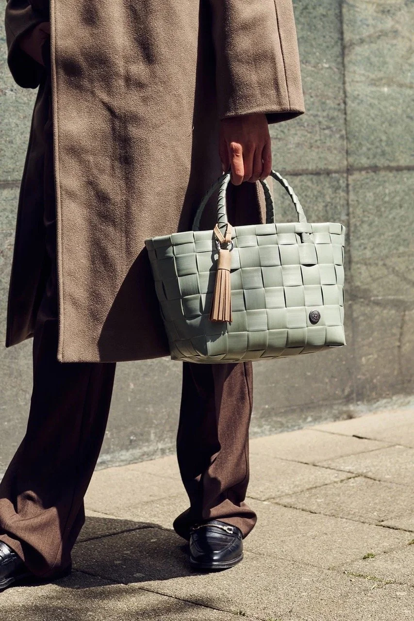 handed_by_mini_paris_sage_green_salbei_2.jpg