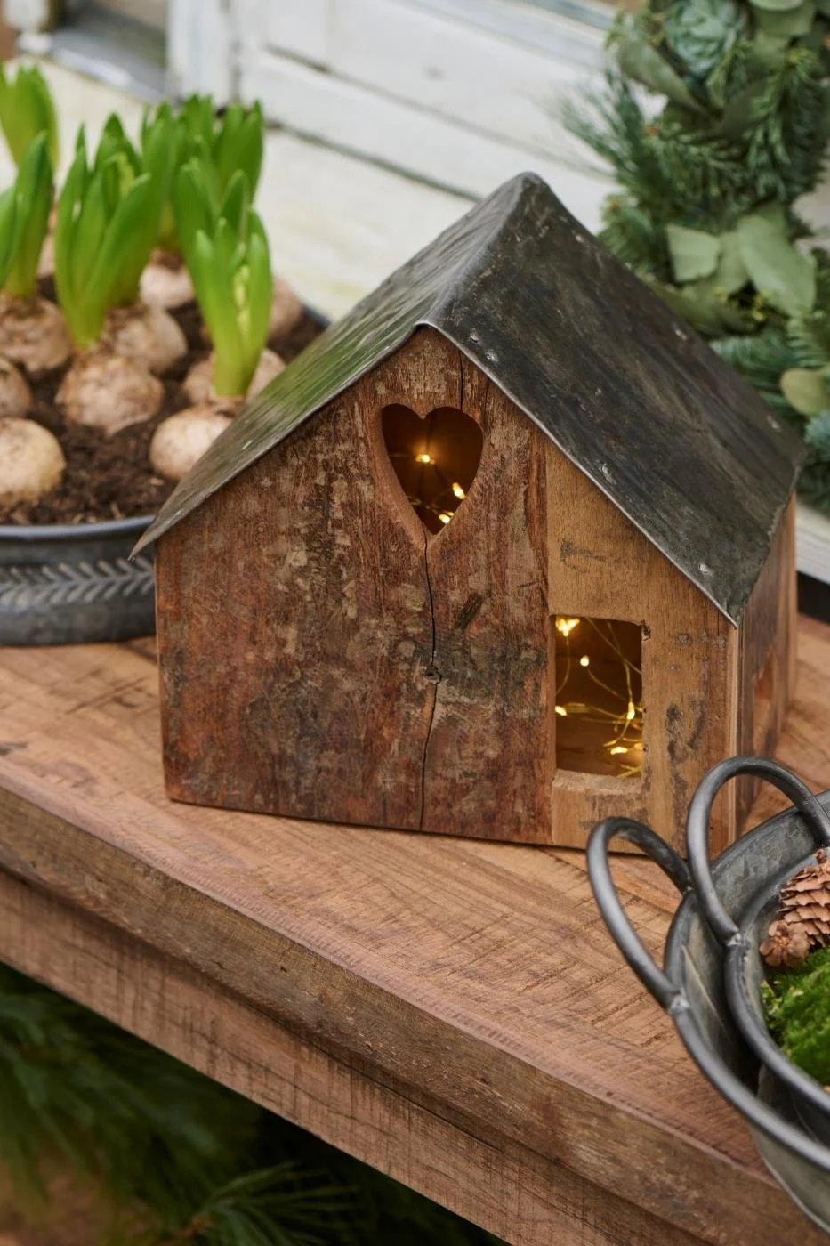 Ib_laursen_holz_haus_metall_dach_unika_1.jpg