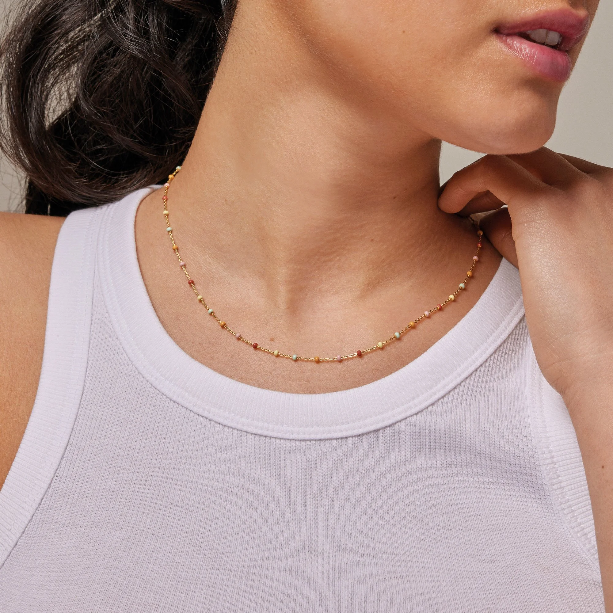 enamel_copenhagen_halskette_lola_gold_rainbow_Necklace_Lola_rainbow_3.jpg