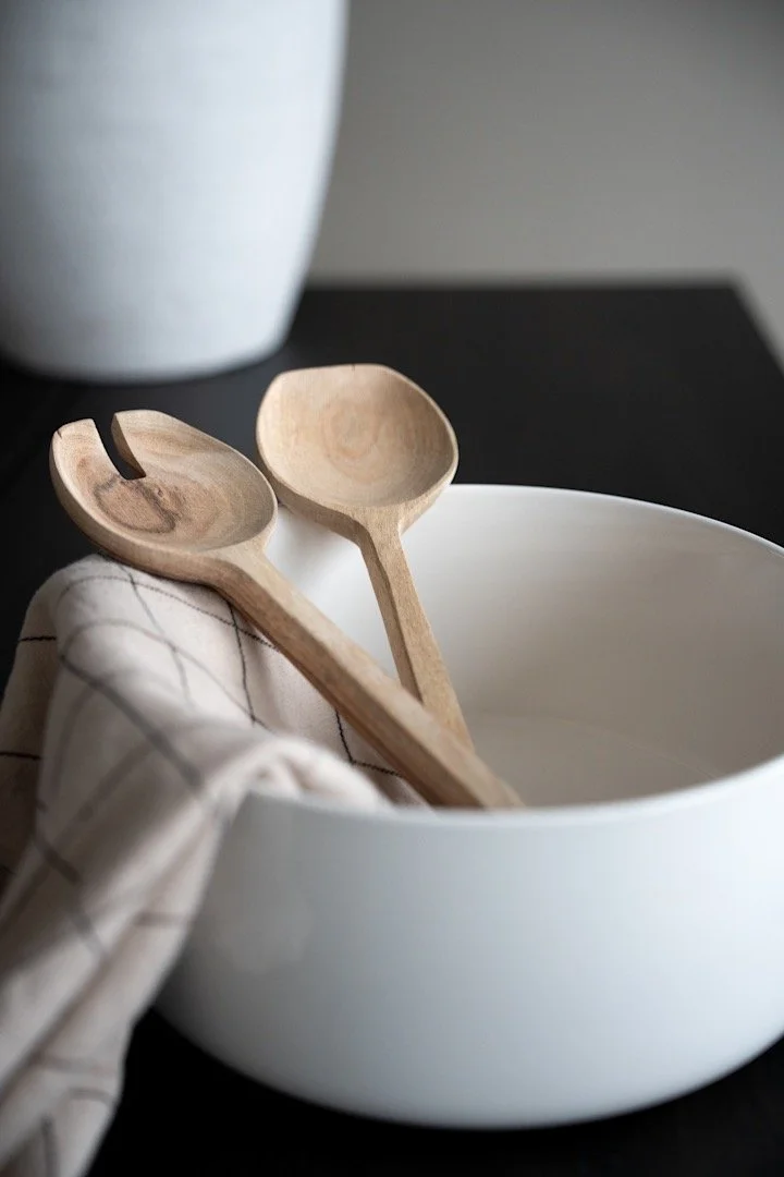 soegne_home_salat_besteck_set_akazienholz_2.jpeg