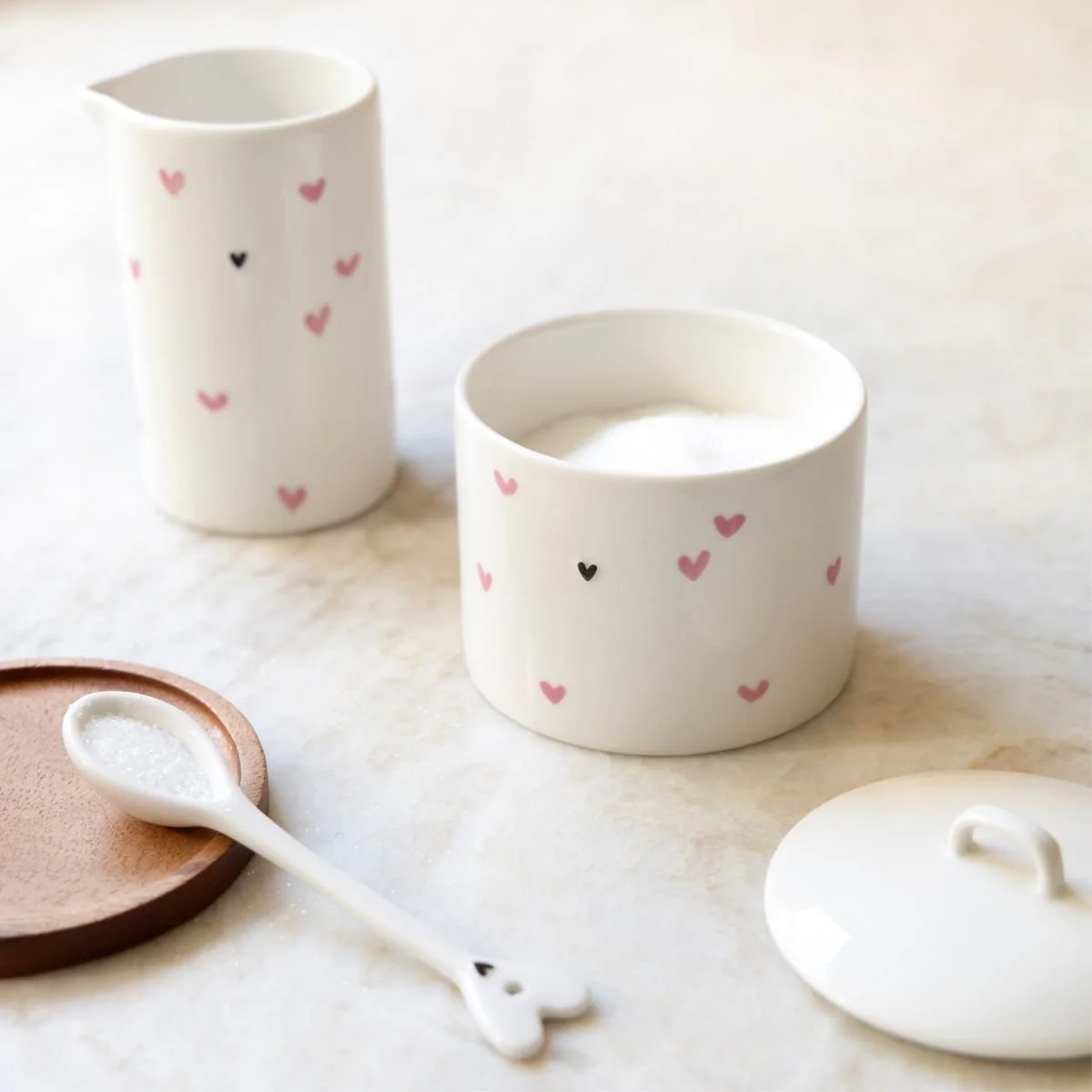 Bastion Collections Zuckerdose Zucker Schale mit Deckel rosa Herzen.jpg