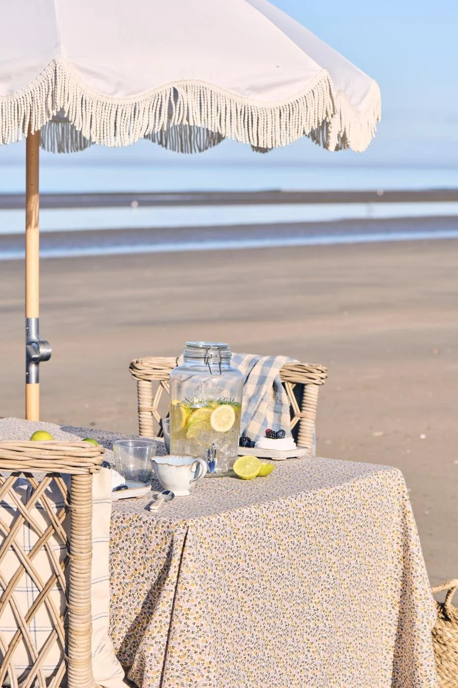 Ib Laursen Getraenke Halter 3 Liter Hello Summer.jpg