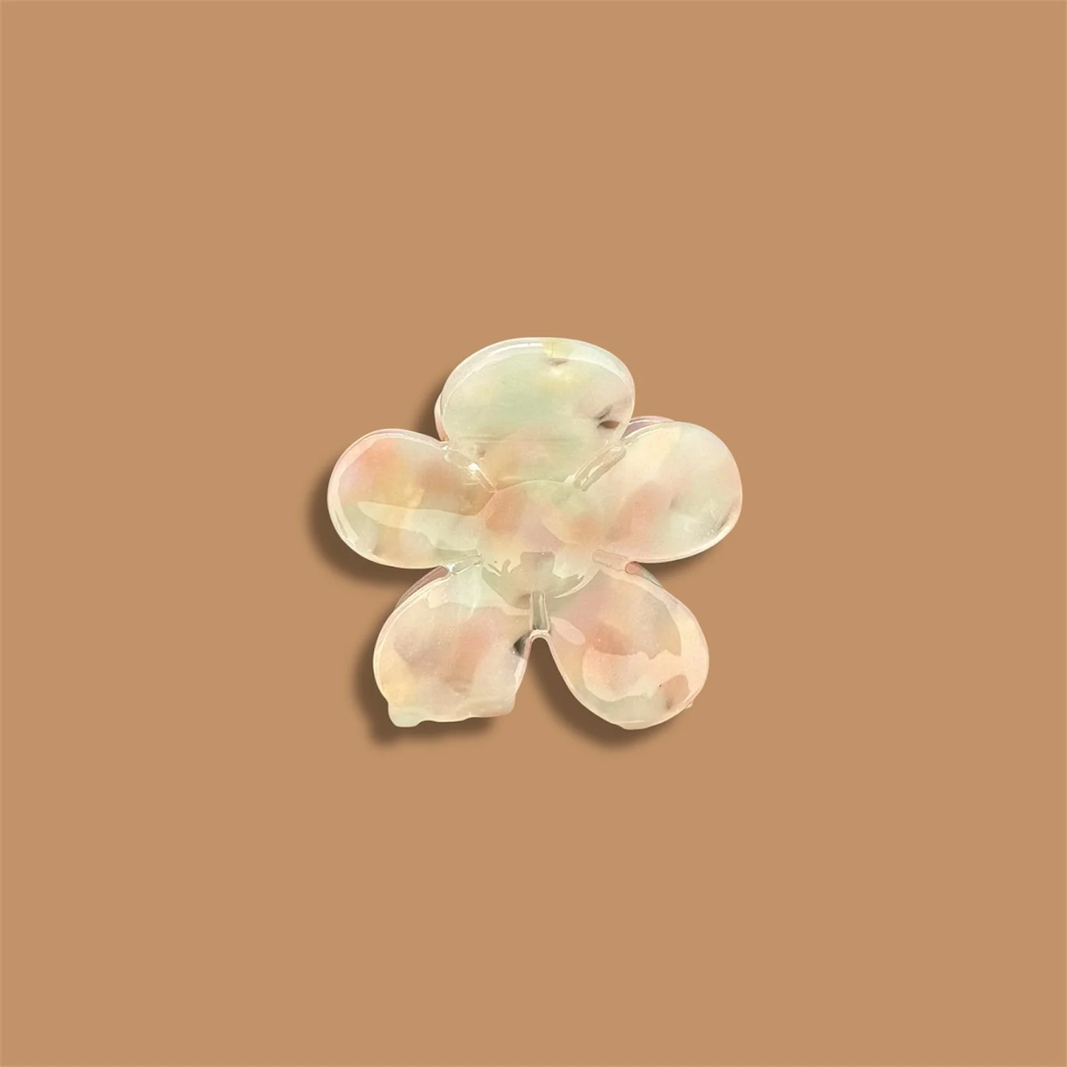 AGATHE + COCÖ Blumen-Haarspange (Nude | Gesprenkelt)