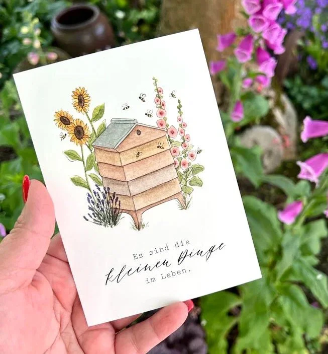 FROLLEIN LÜCKE Postkarte "Bienenstock"