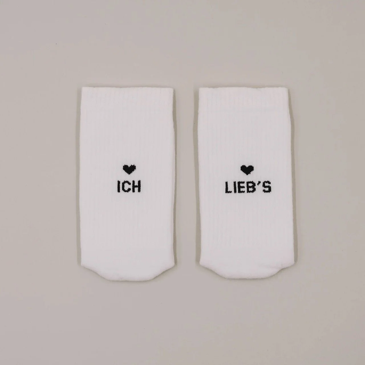 eulenschnitt_socken_soc-150-152_ichliebs_photocredits_eulenschnitt_4.jpg