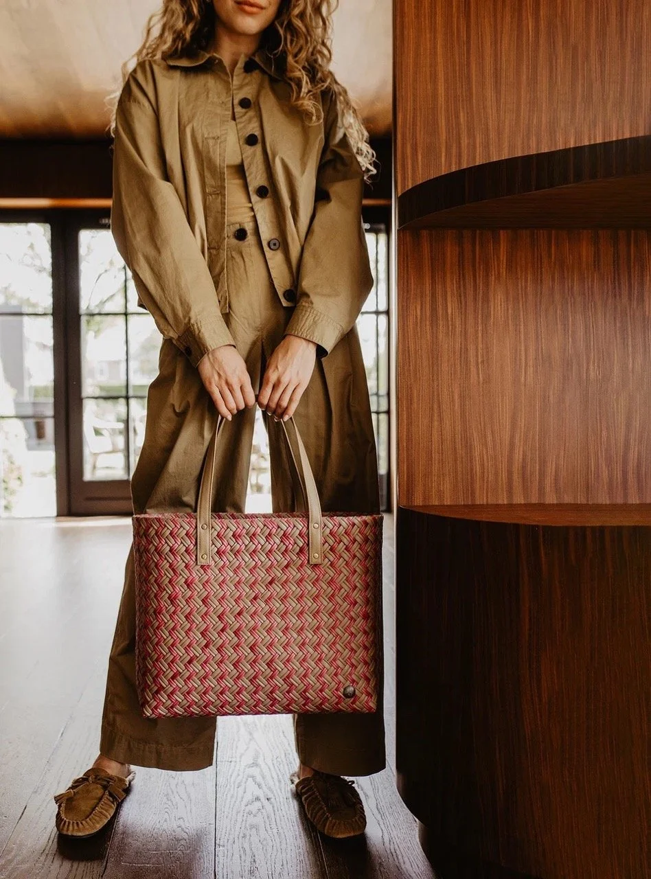 handed_by_shopper_faye_natural_brwon_rasberry_BSF41P147_2.jpg