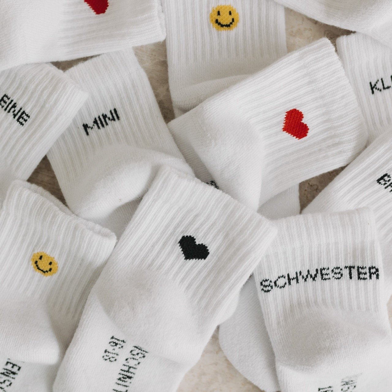 eulenschnitt_baby_socken_mini_photocredits_eulenschnitt_18.jpeg