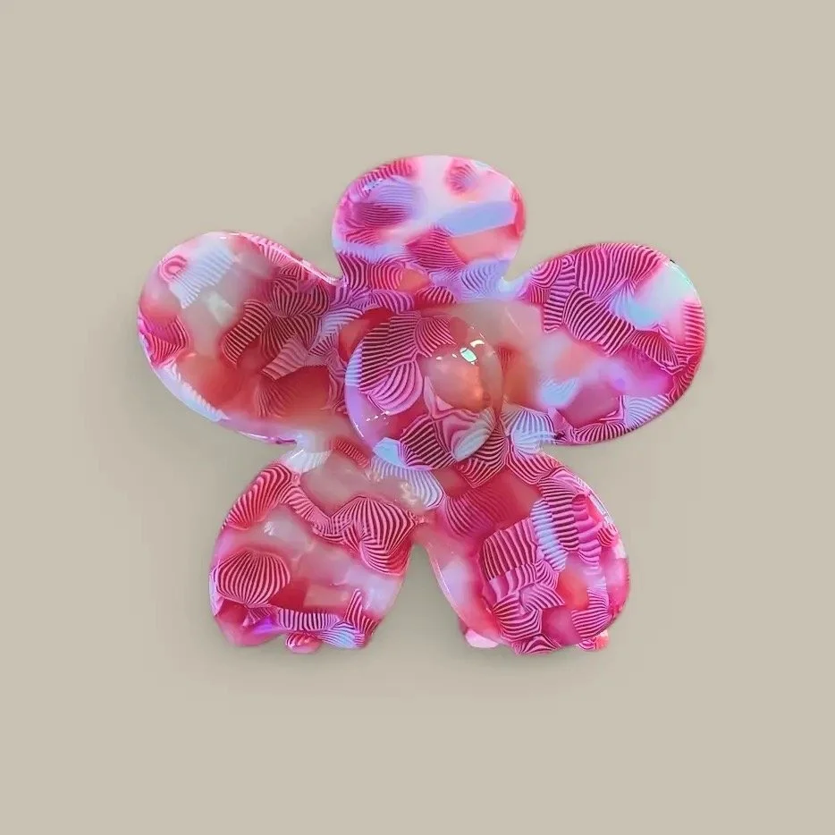 AGATHE + COCÖ Großer Haarclip in Blumenform (Himbeere)