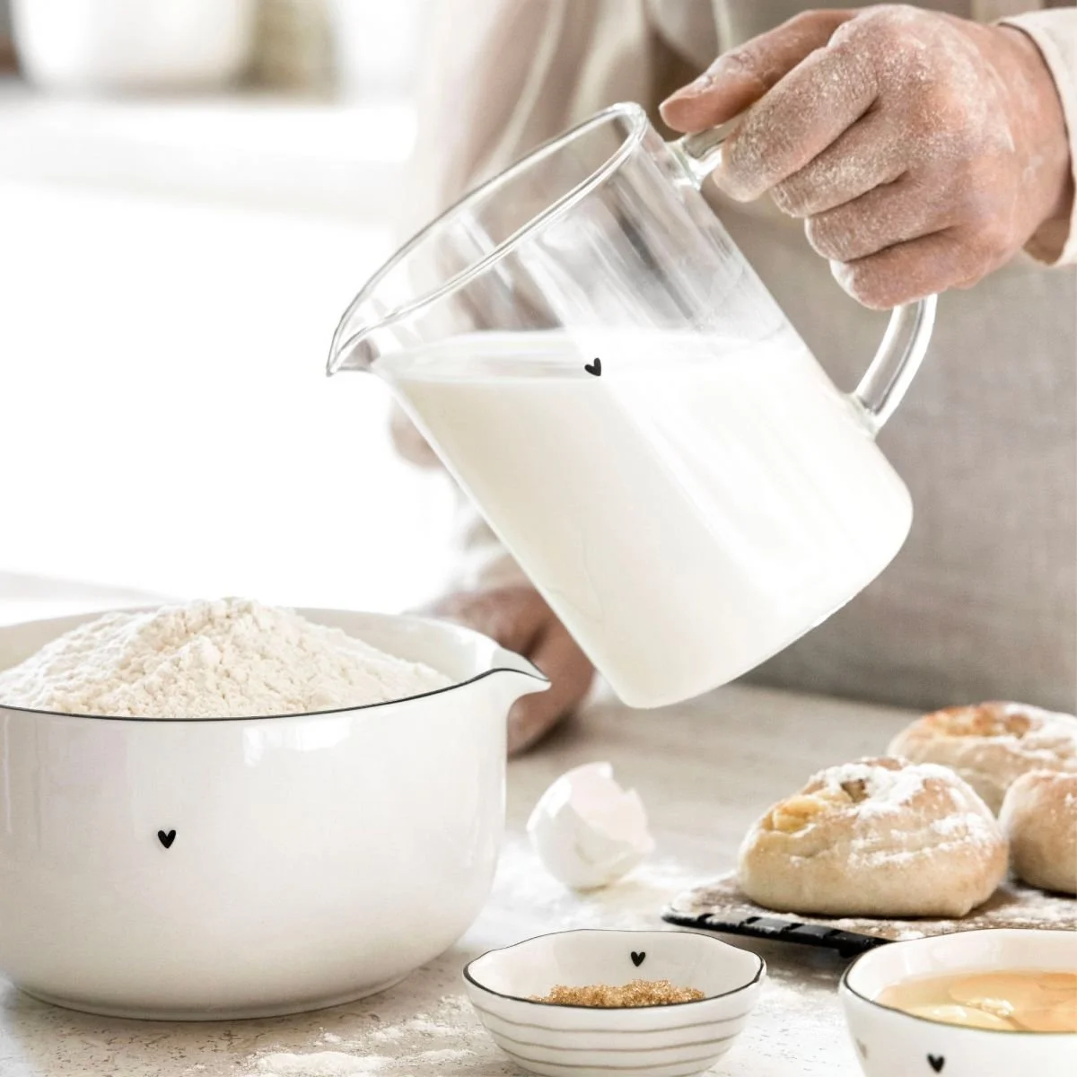 Bastion Collections Set 2 Schalen weiss kleines Herz.jpg