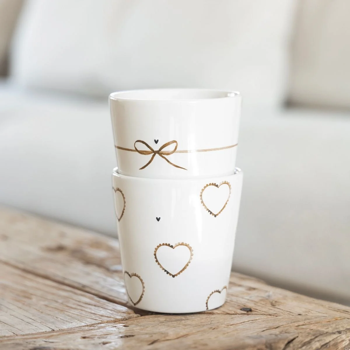 Bastion Collections Becher Herzen ueberall Hearts overall.jpg