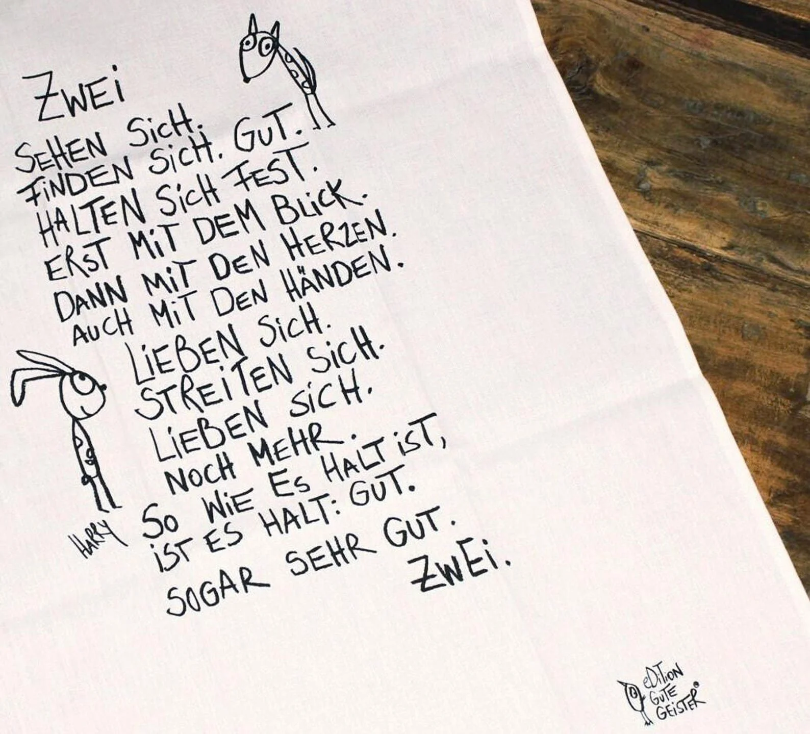edition_gute_geister_geschirrtuch_zwei_sehen_sich_baumwolle_leinen_weiss_schwarz_1.jpeg
