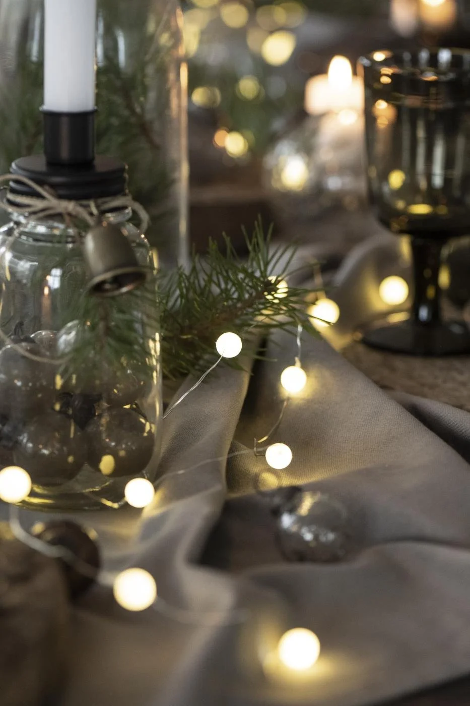 ib_laursen_lichterkette_40_schneebaelle_timer_draussen_4.JPG