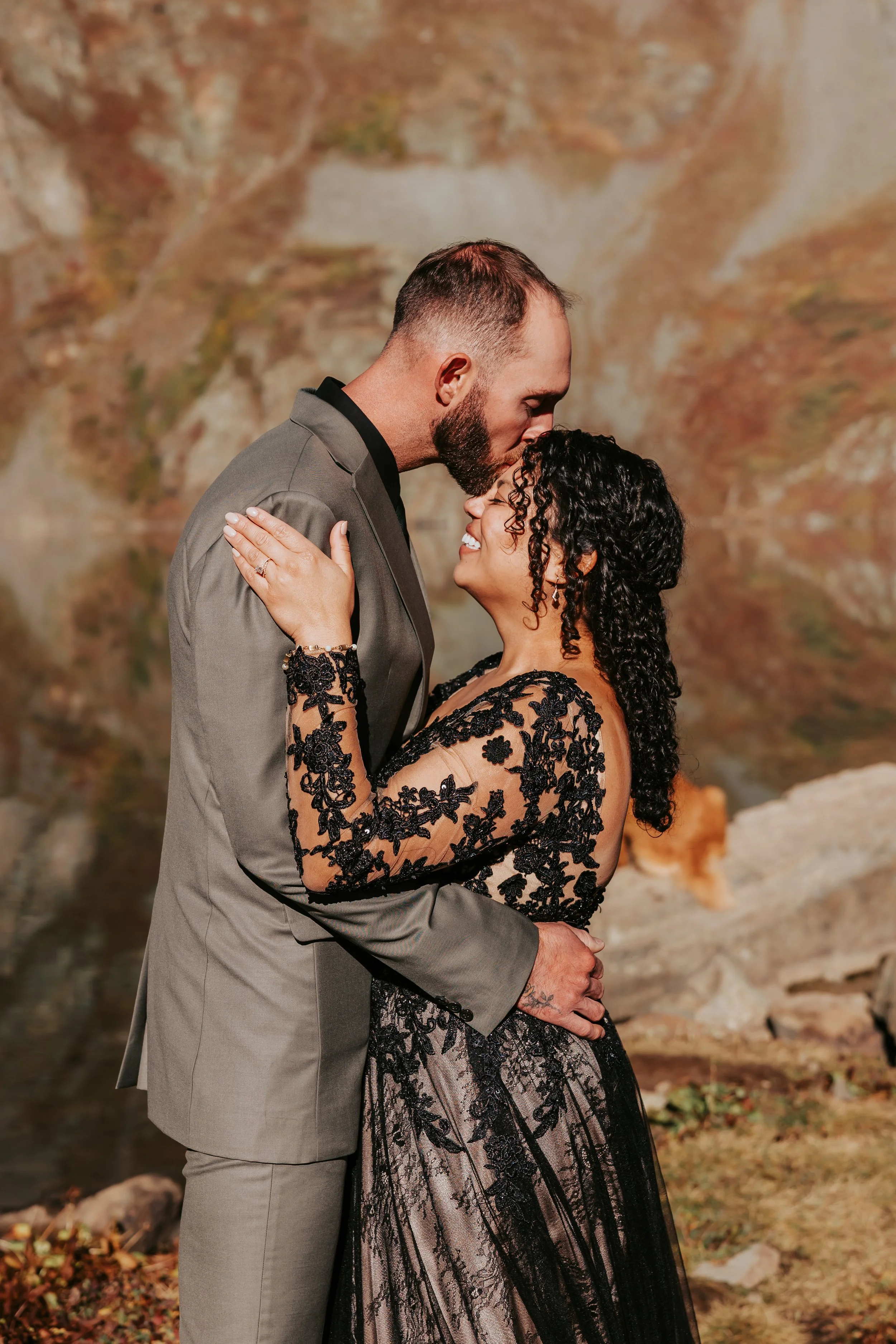 Heusinkveld-Elopement-Portraits-32.jpg