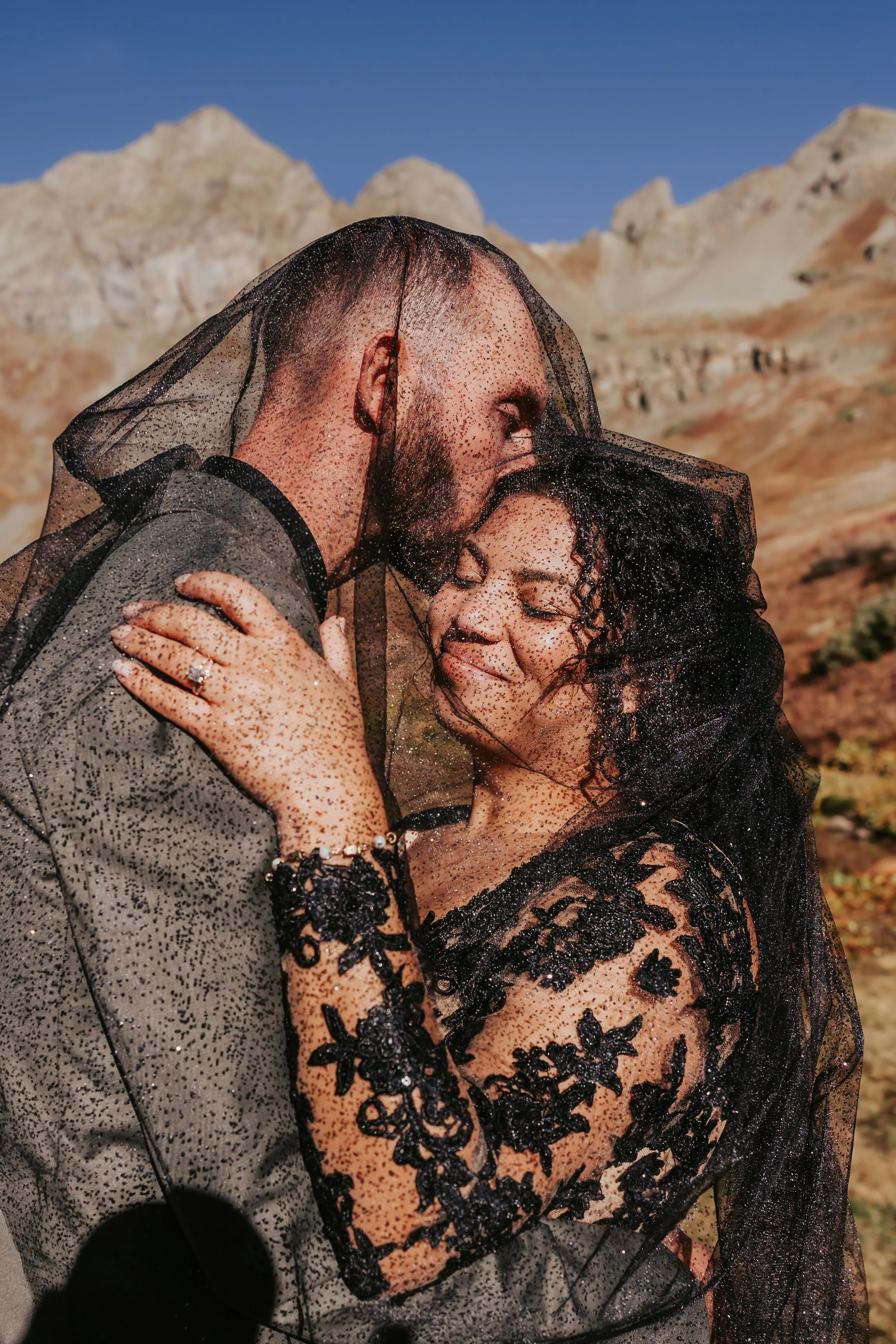 Heusinkveld-Elopement-Portraits-100.jpg