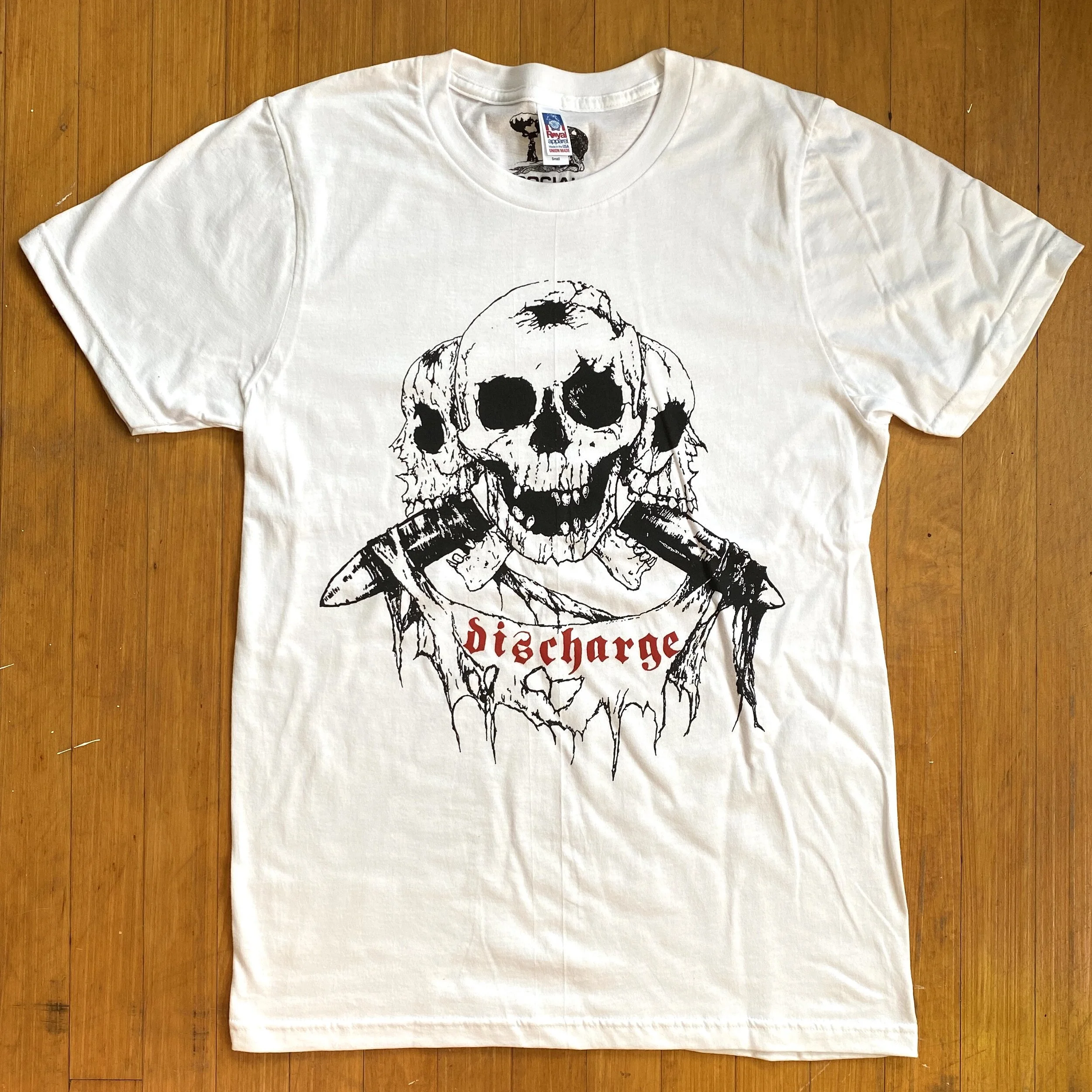 Discharge - Official Deadstock 3 Skulls T-shirt