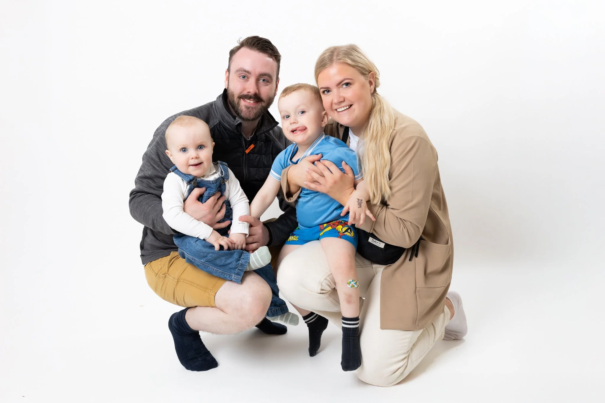 Eydís Anna Martinsdóttir - 1 árs myndataka mars 2024 - NETupplausn-6.jpg