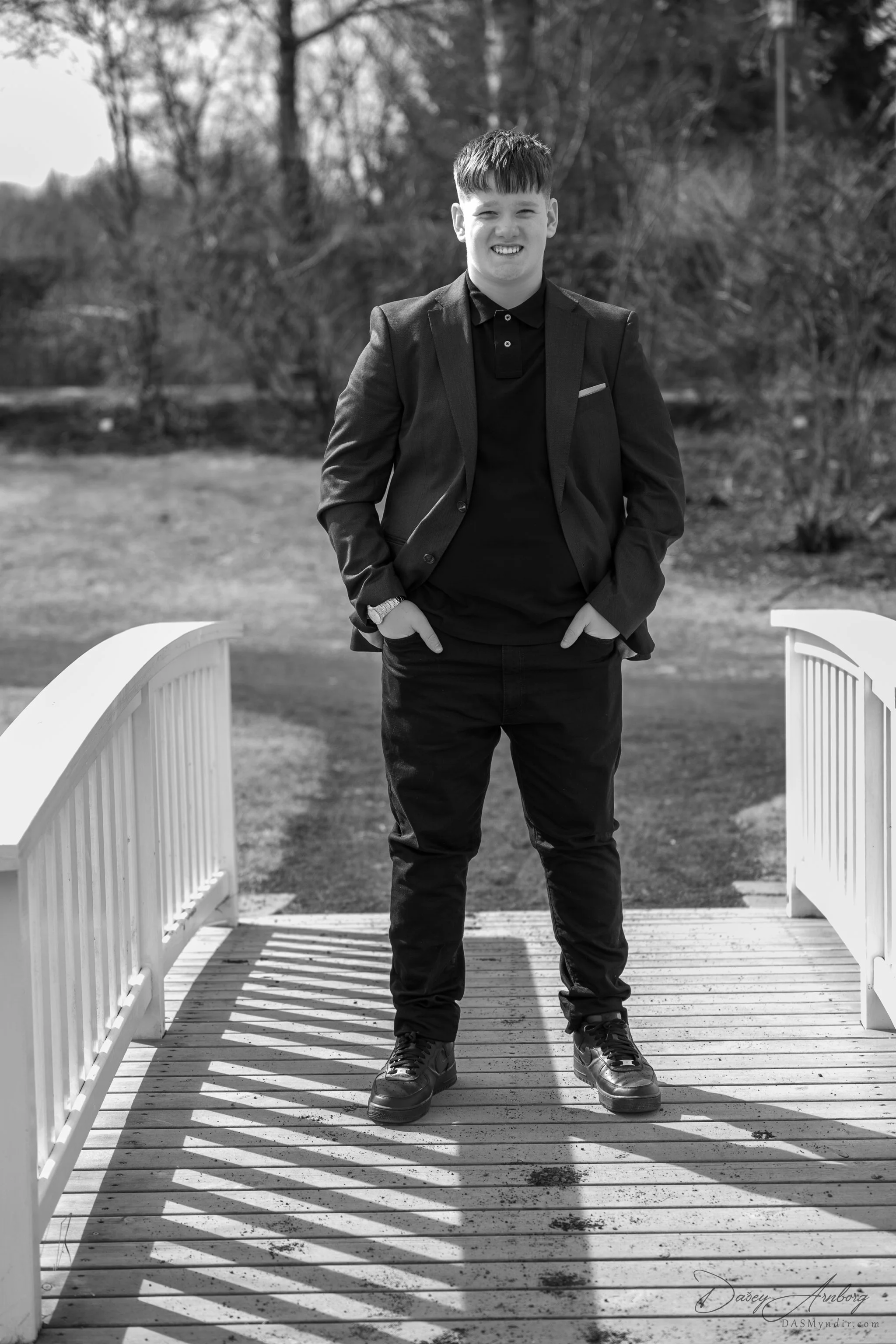 Júlíus Elfar -SKJÁupplausn-12-2.jpg