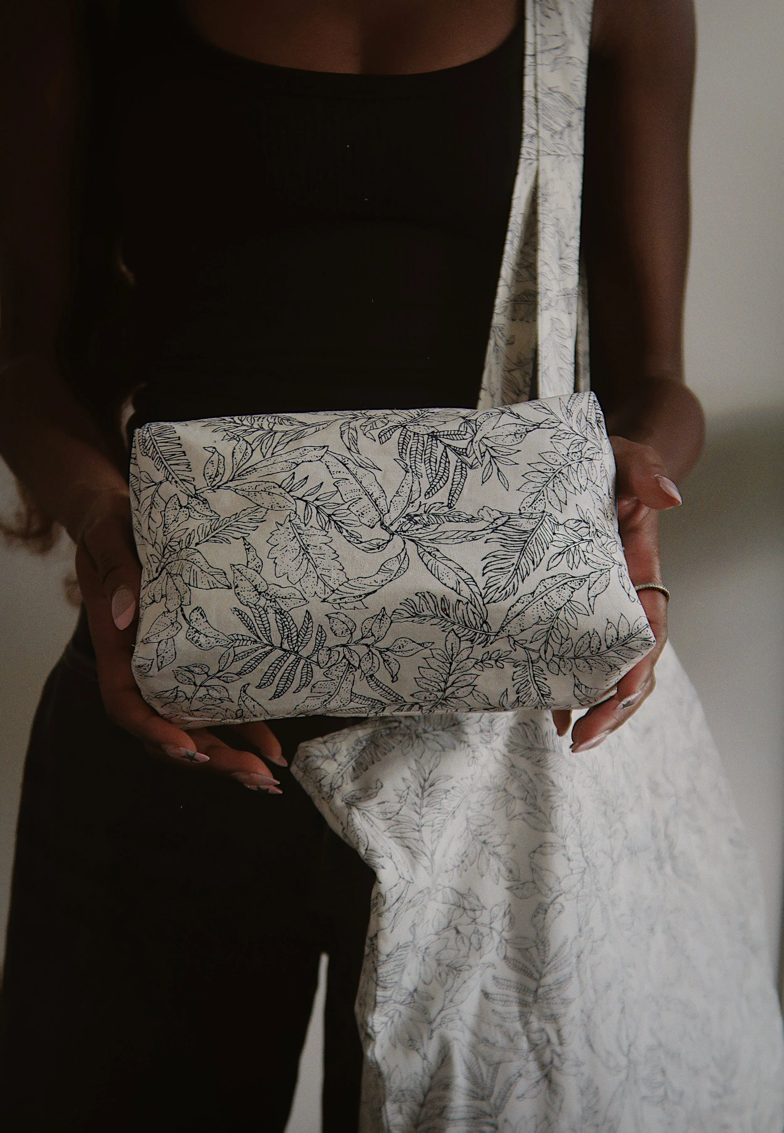 Ivory Garden Every Pouch