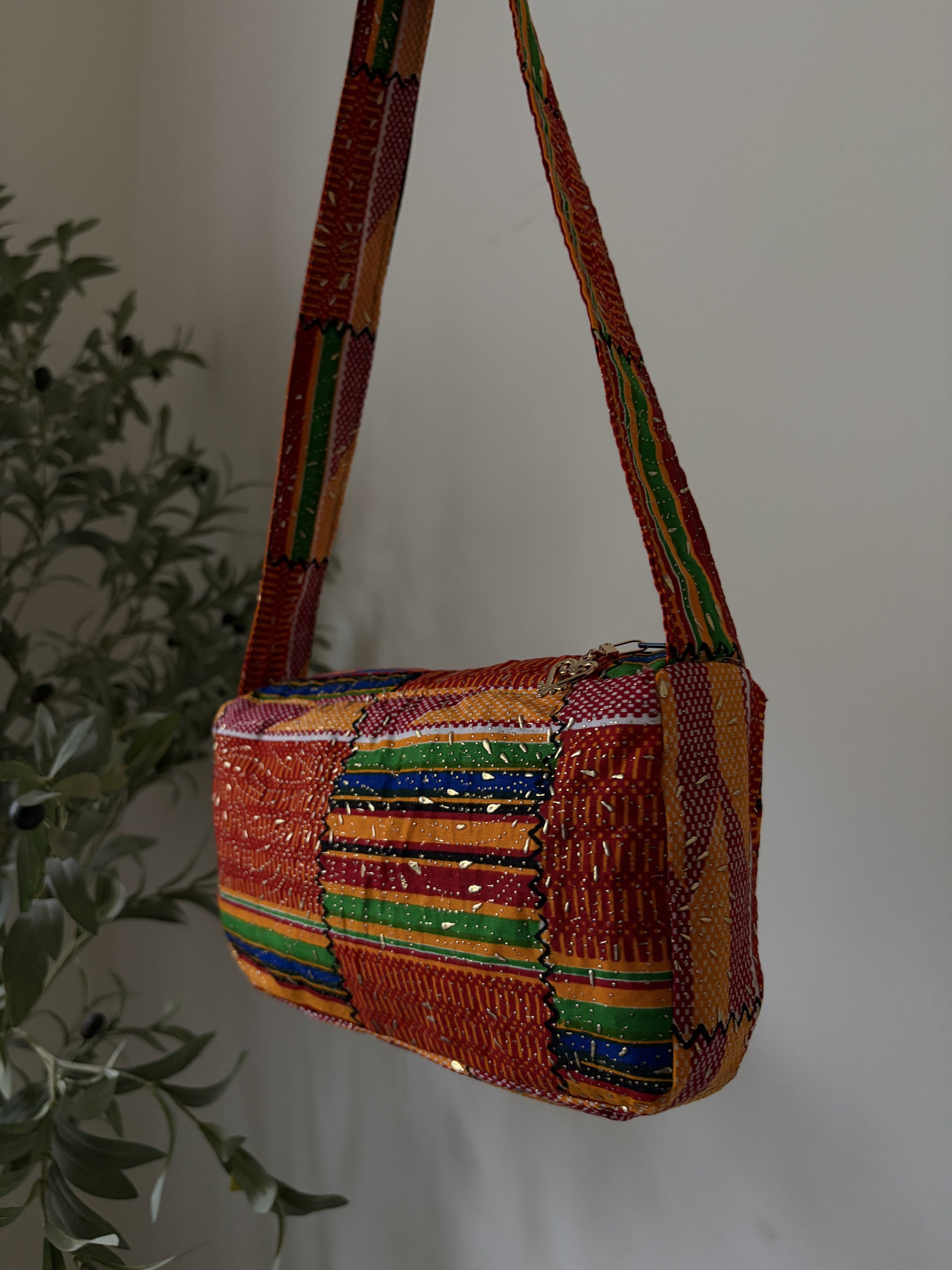 SIKA Shoulder Bag