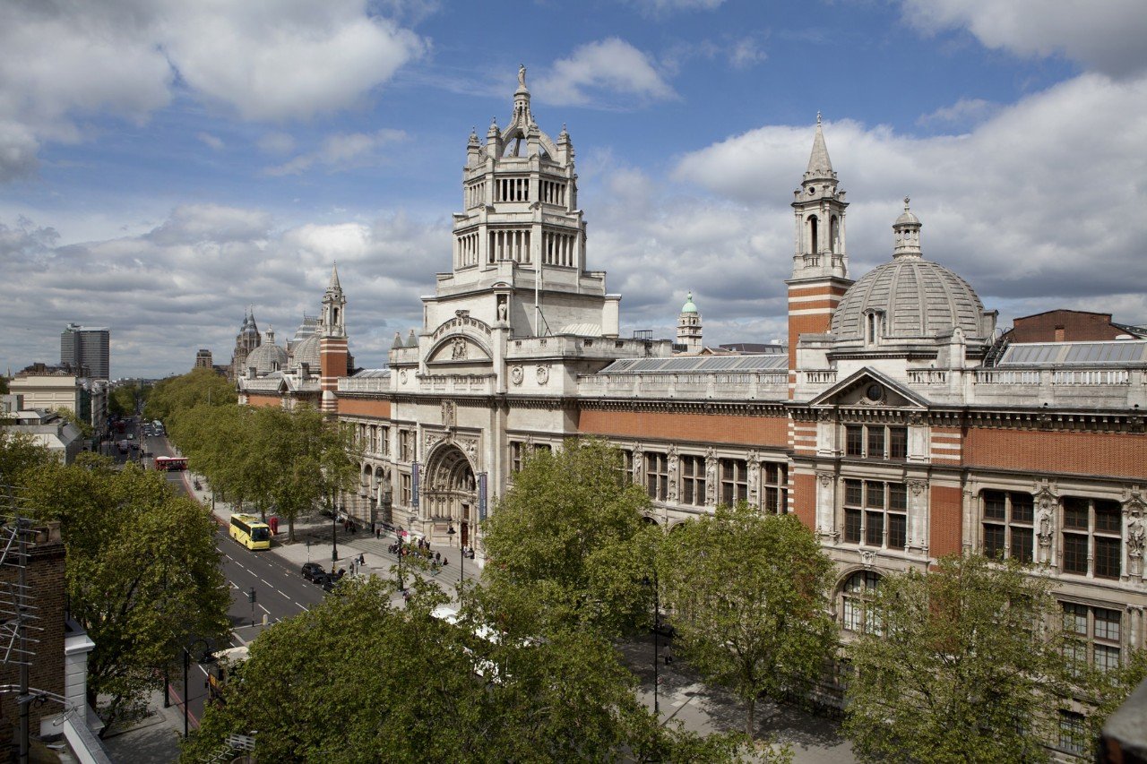V&A’s Fashion Gallery