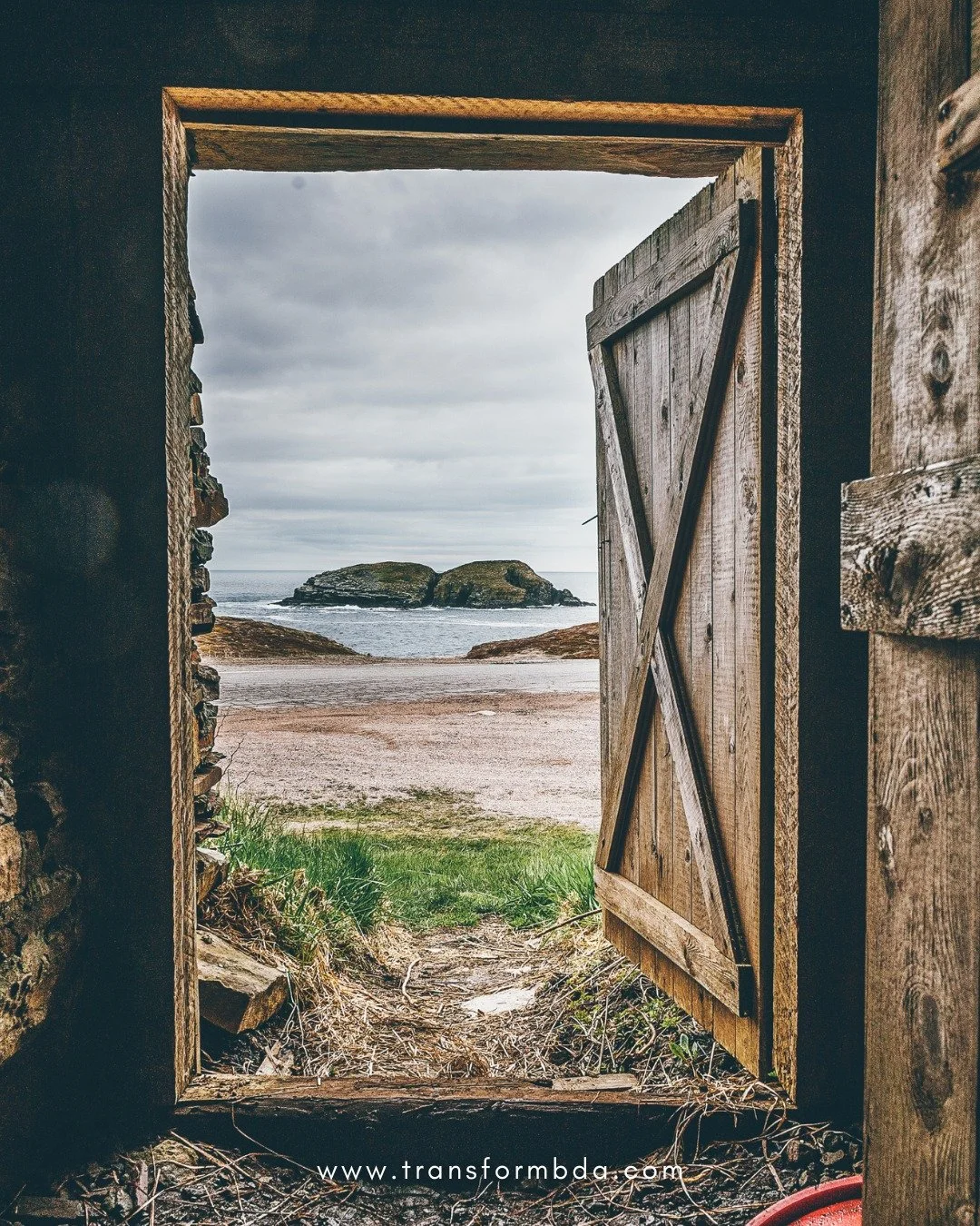 March is taking a bow. 🚪✨

As the saying goes: as one door closes, another opens. We&rsquo;re closing the door on the first quarter of the year and stepping into a fresh season. Take the lessons from March and use them to unlock the opportunities wa