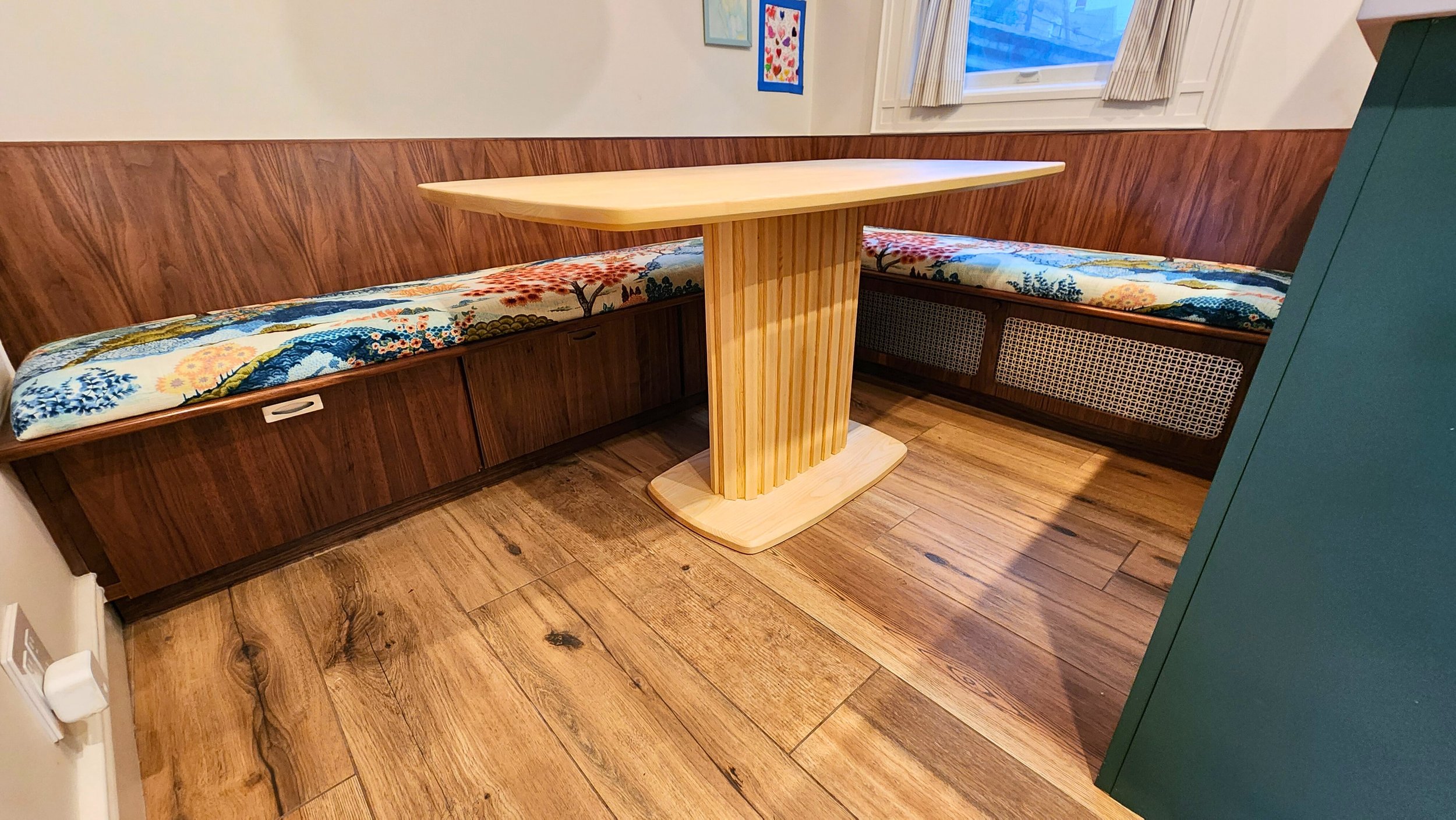 custom-dining-booth-table-nyc.jpg