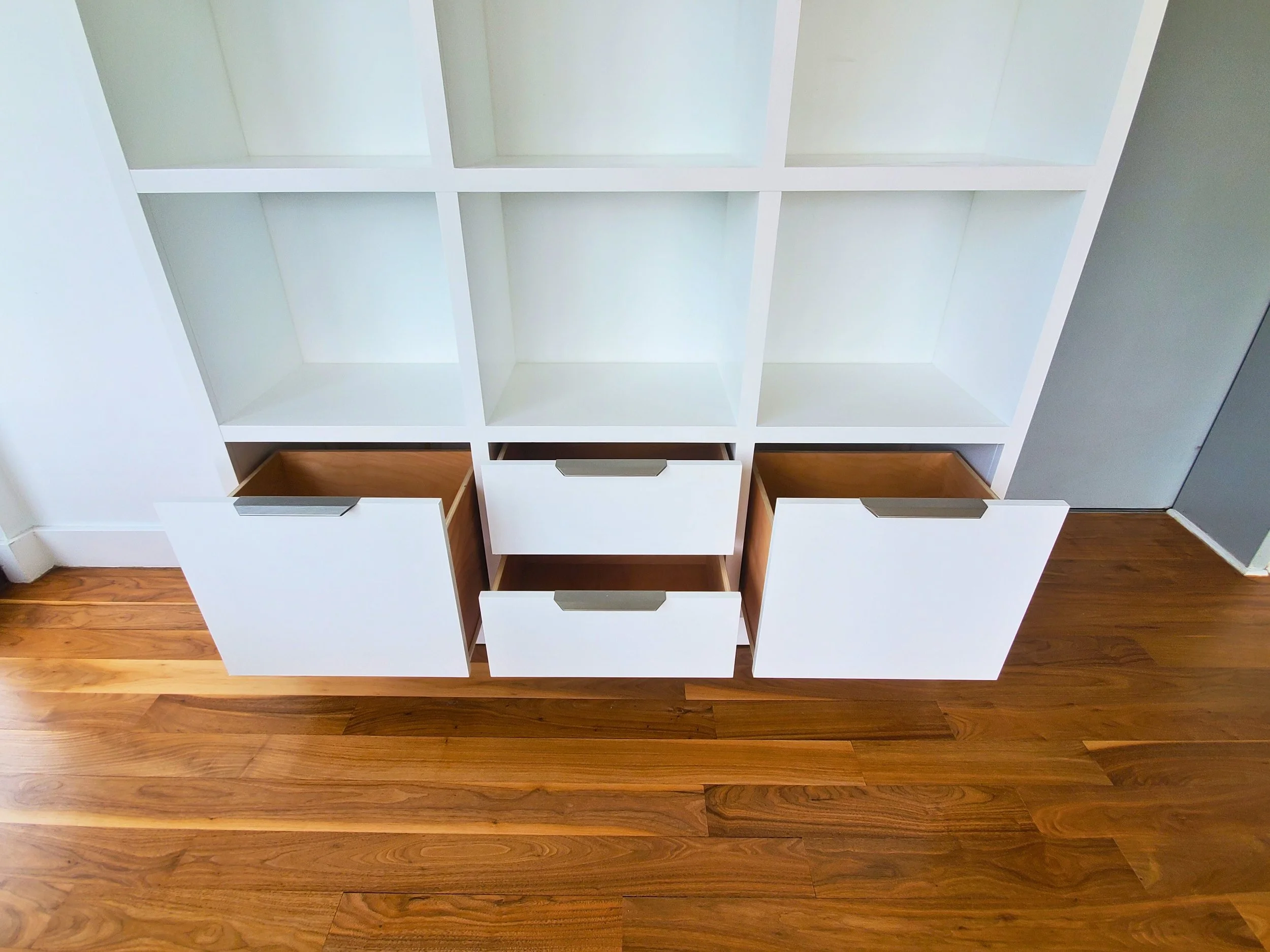 sliding-drawers-built-in-white.jpg