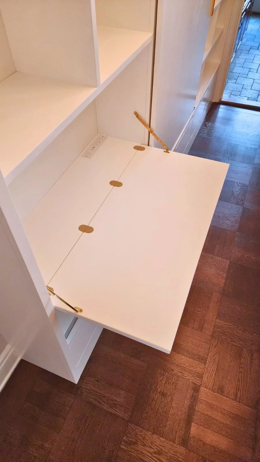 hidden-fold-out-desk-in-bookcase.jpg
