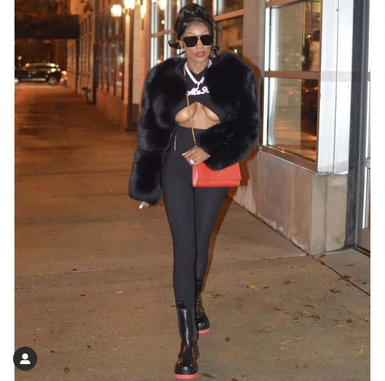 DC32CFA4-B347-4B5F-BF90-6205AA6F9969