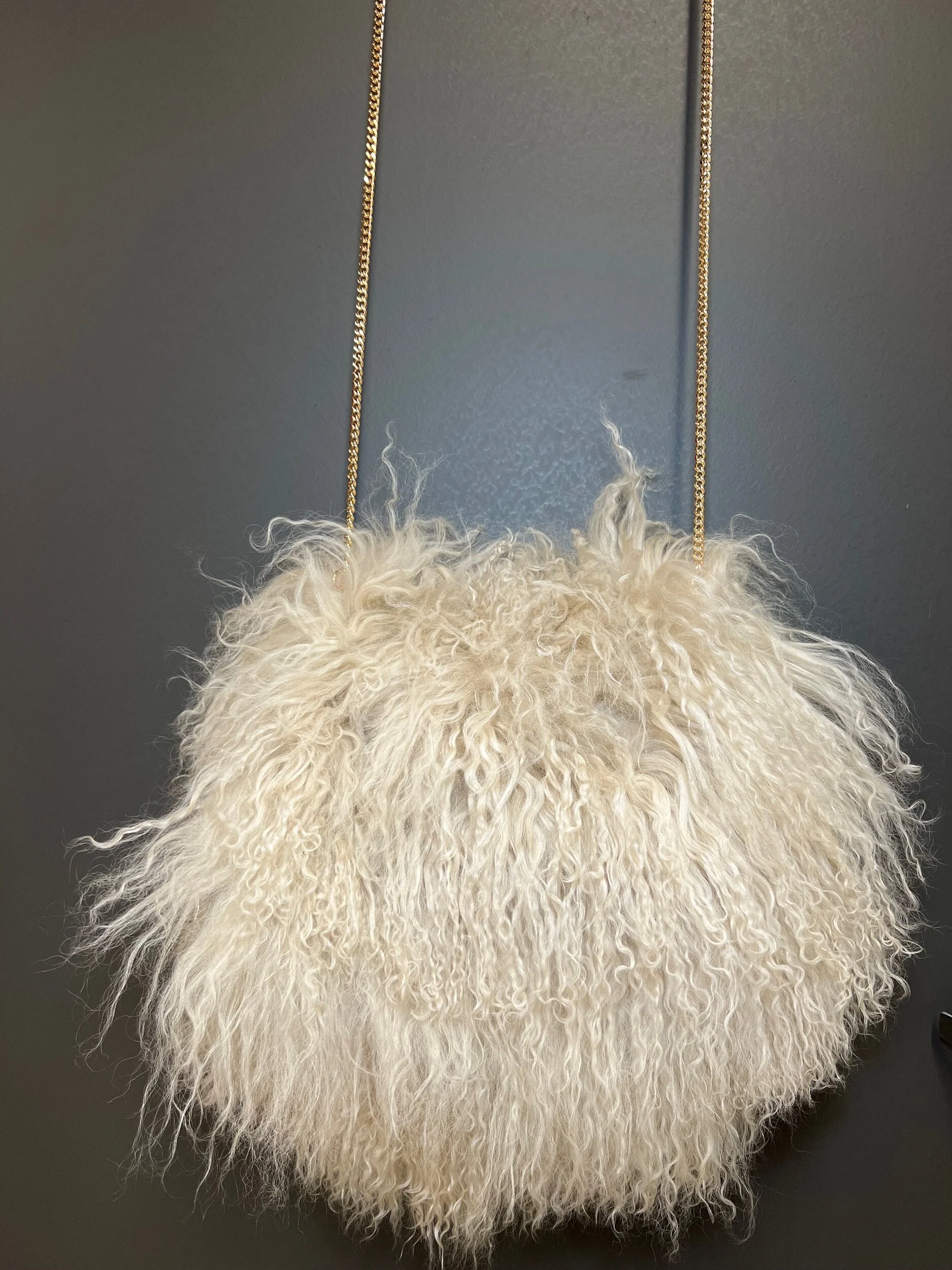 C75EDD2F-1FF3-494C-8BB3-8B785C061E10